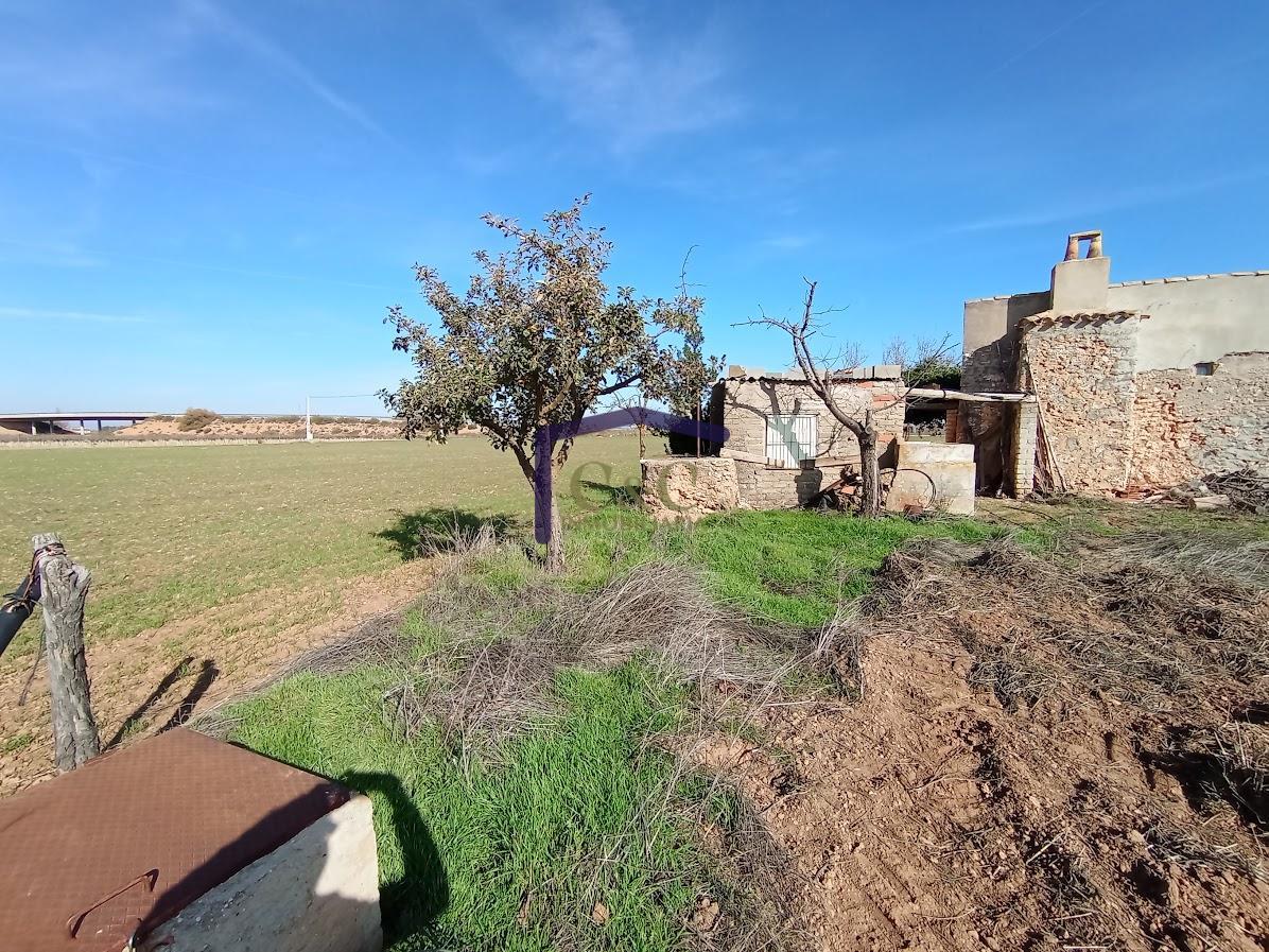 Venta de finca rústica en Manzanares