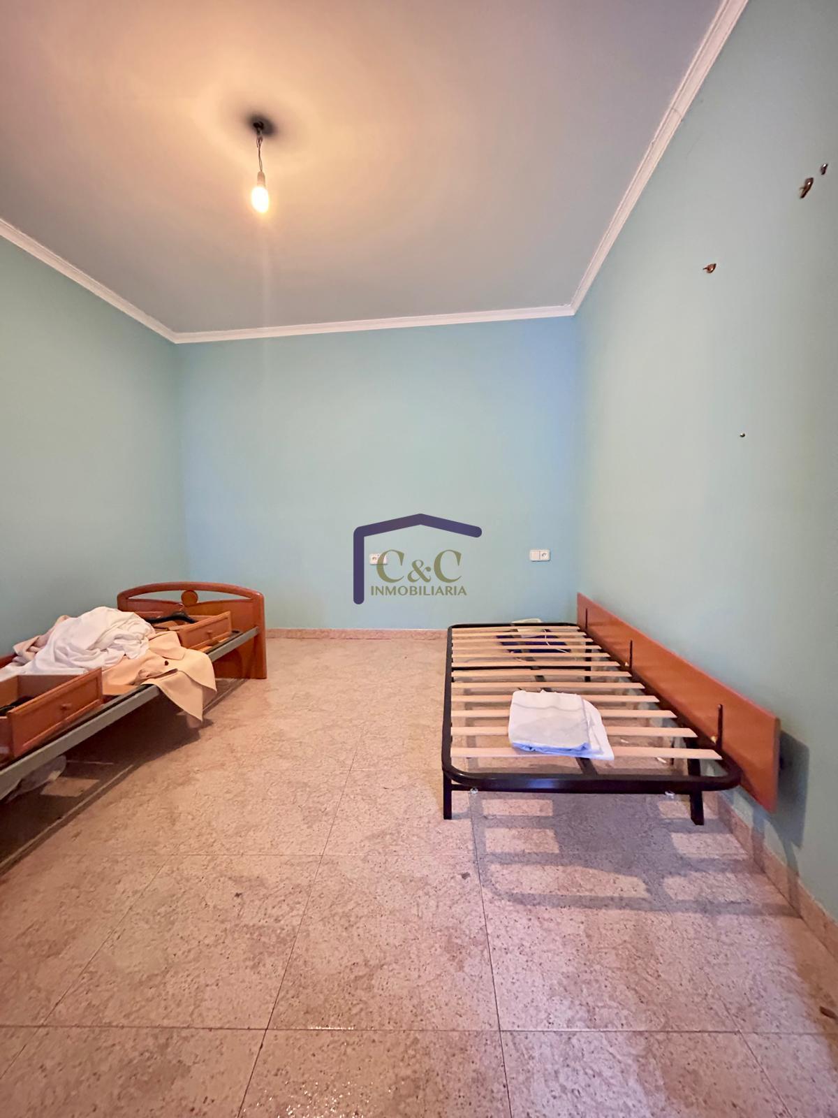 For sale of house in Manzanares