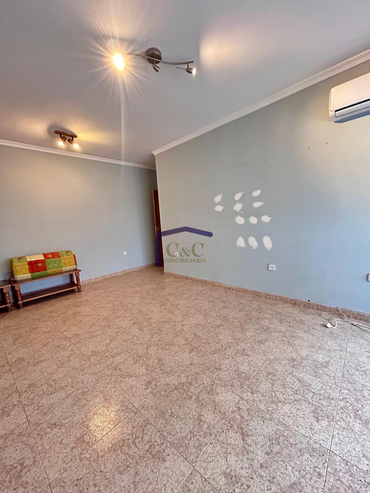 For sale of house in Manzanares