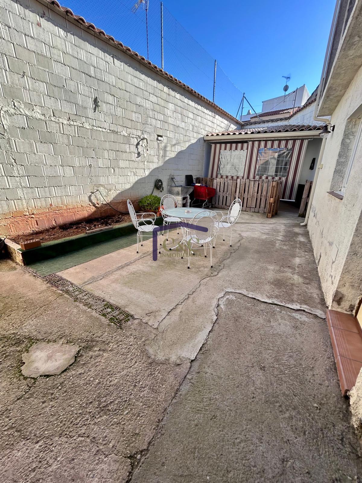 For sale of house in Manzanares