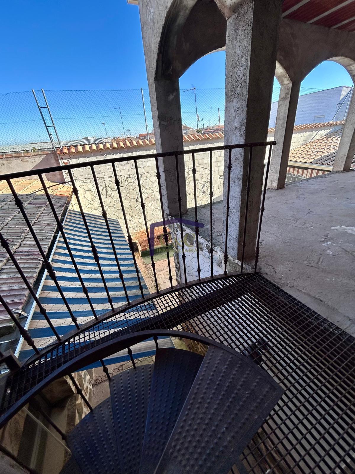 For sale of house in Manzanares