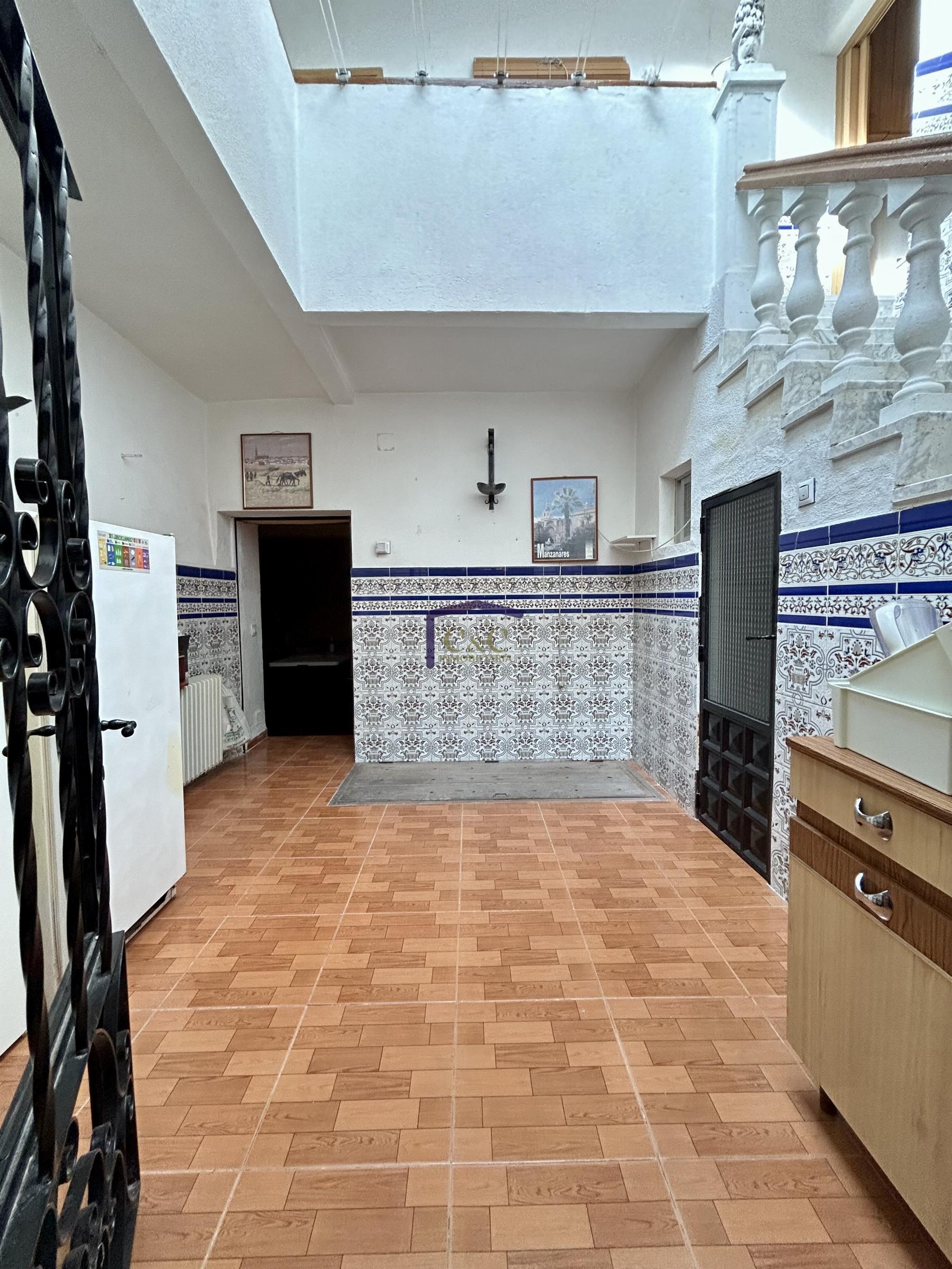 For sale of house in Manzanares