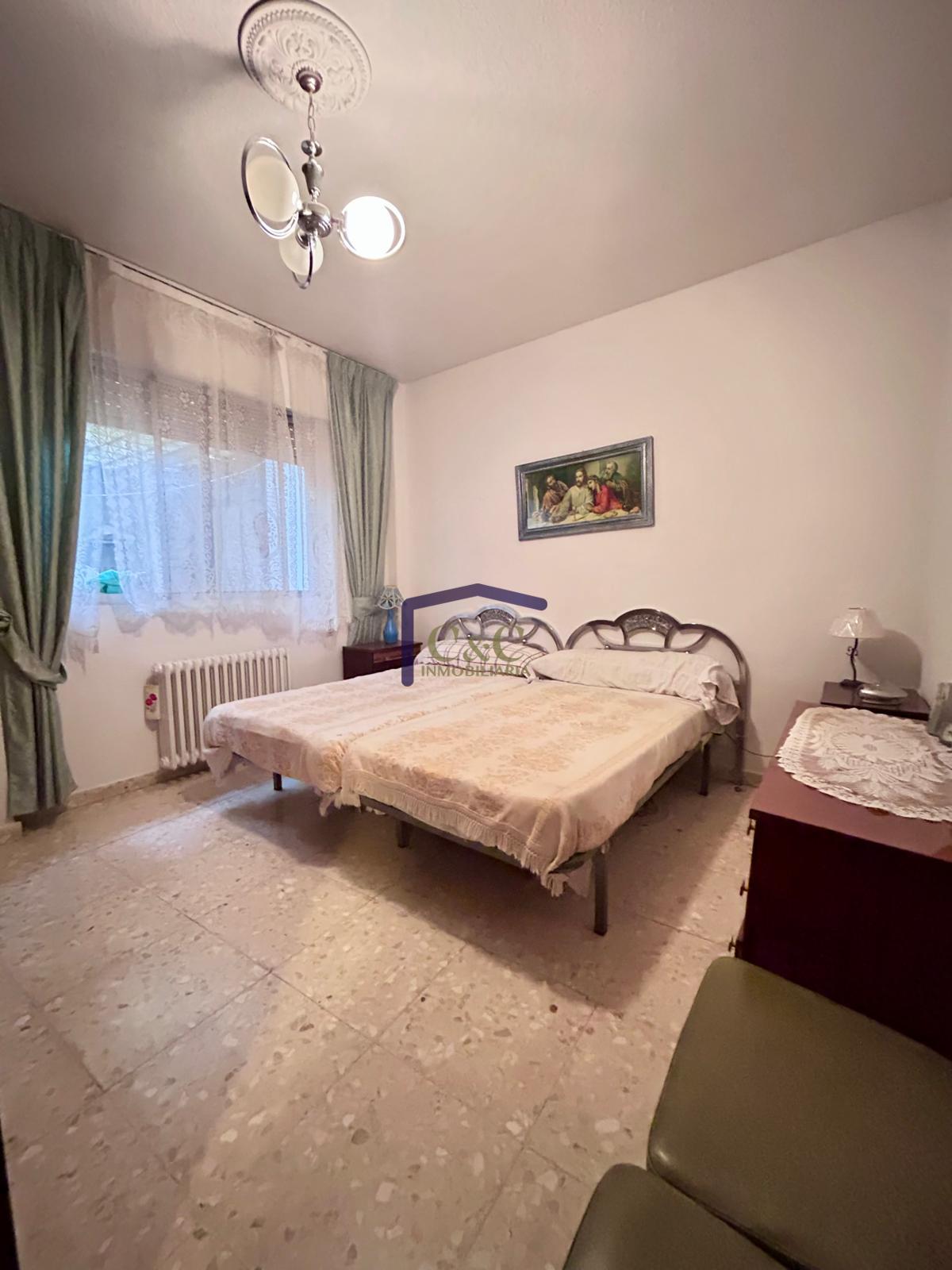 For sale of flat in Manzanares