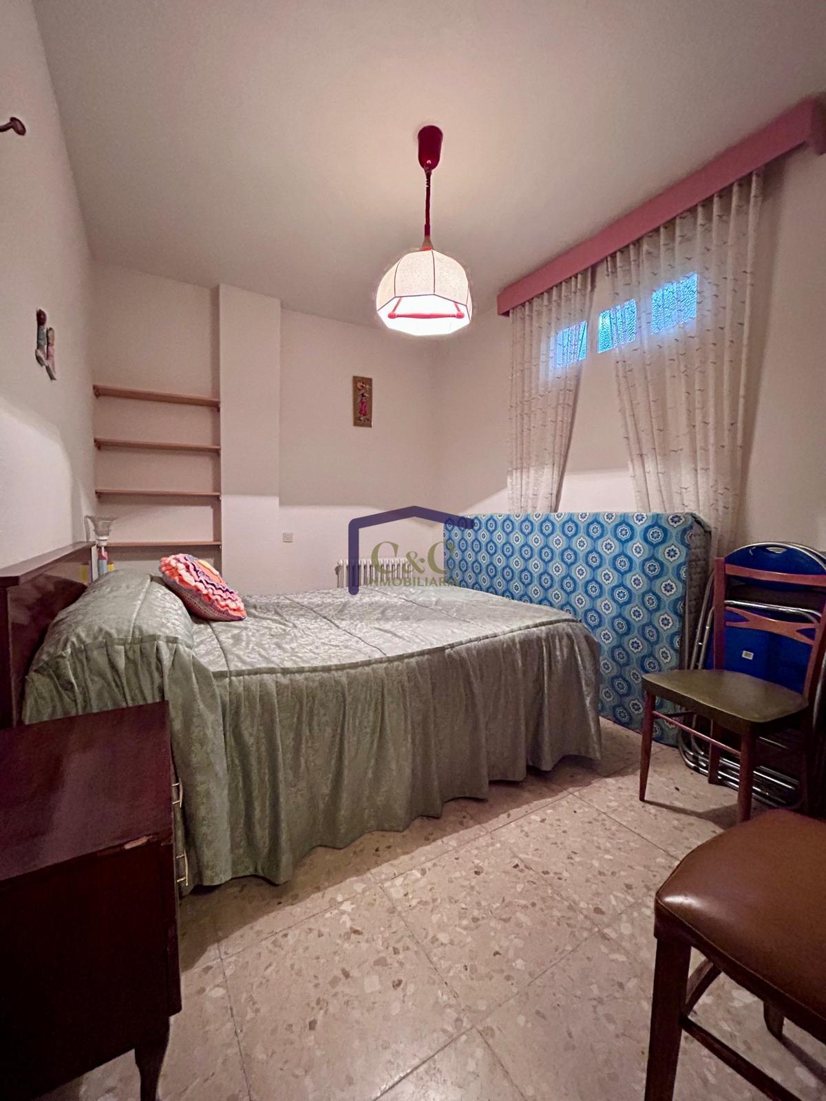 For sale of flat in Manzanares