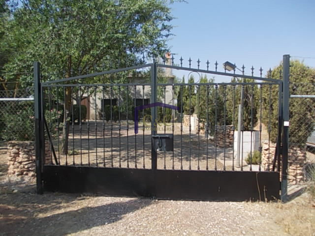 Venta de finca rústica en Manzanares