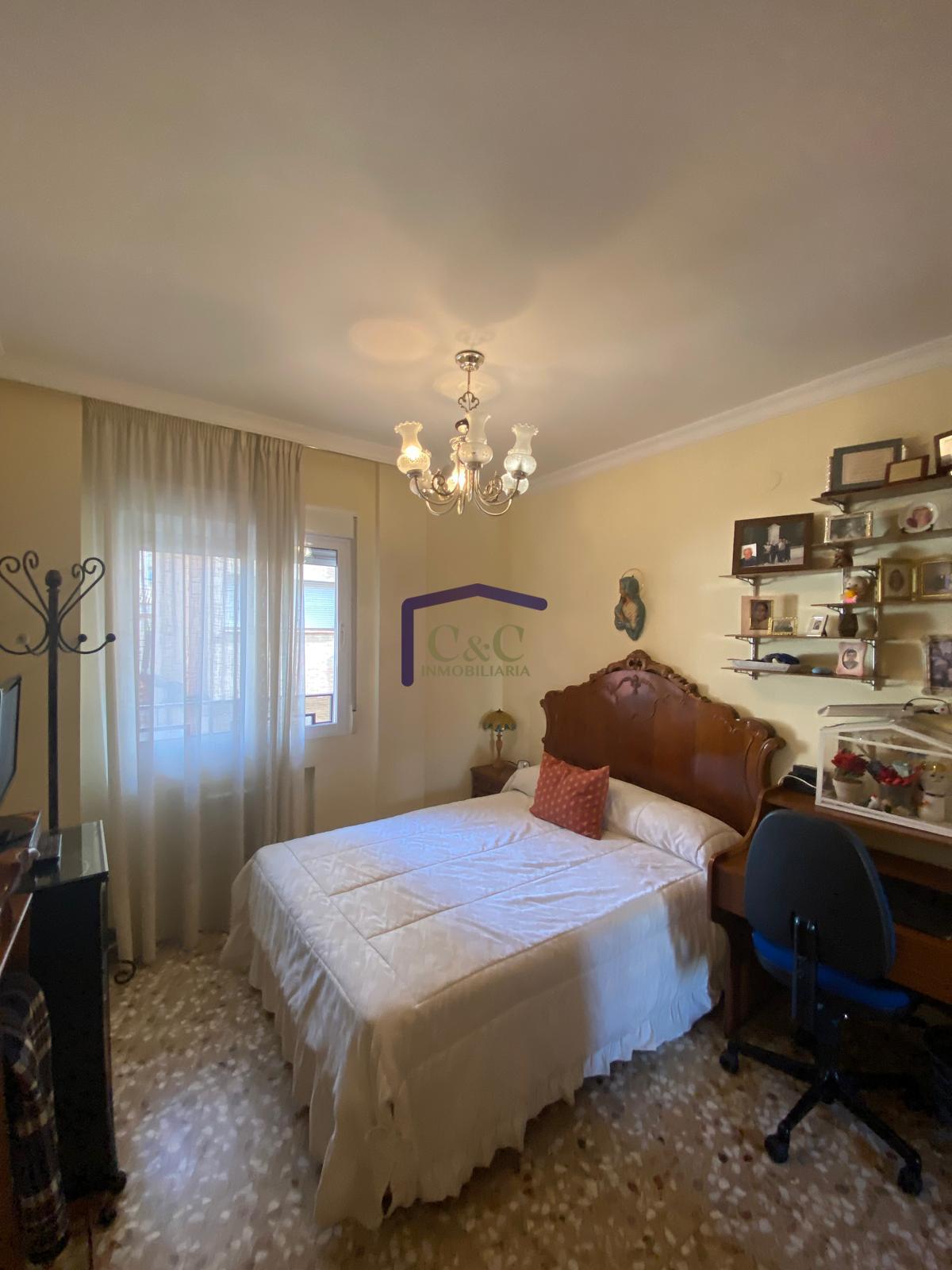 For sale of flat in Ciudad Real