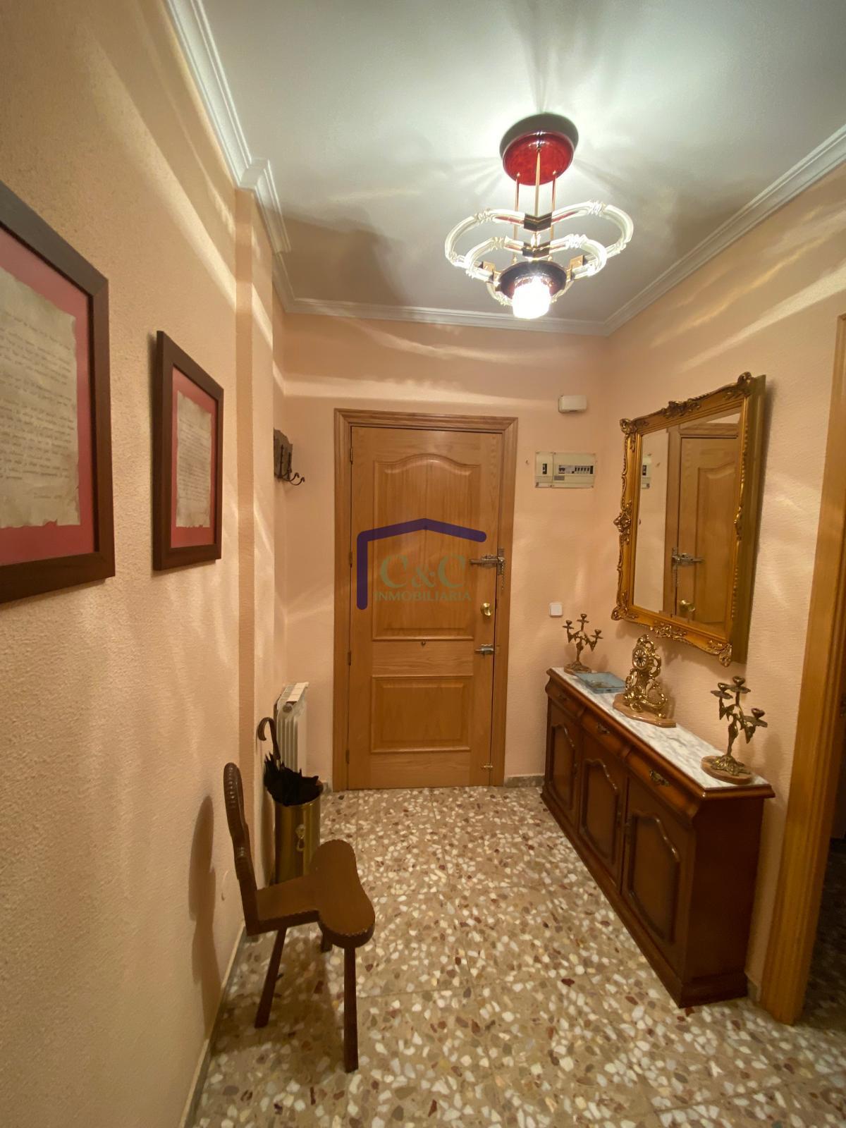 For sale of flat in Ciudad Real