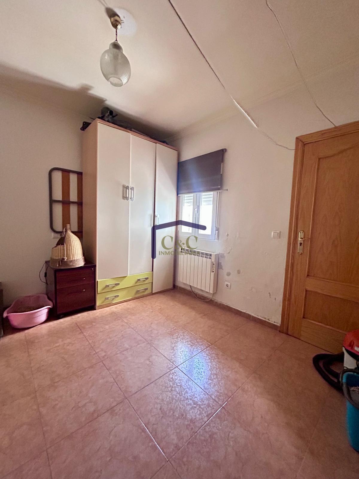 For sale of flat in Manzanares