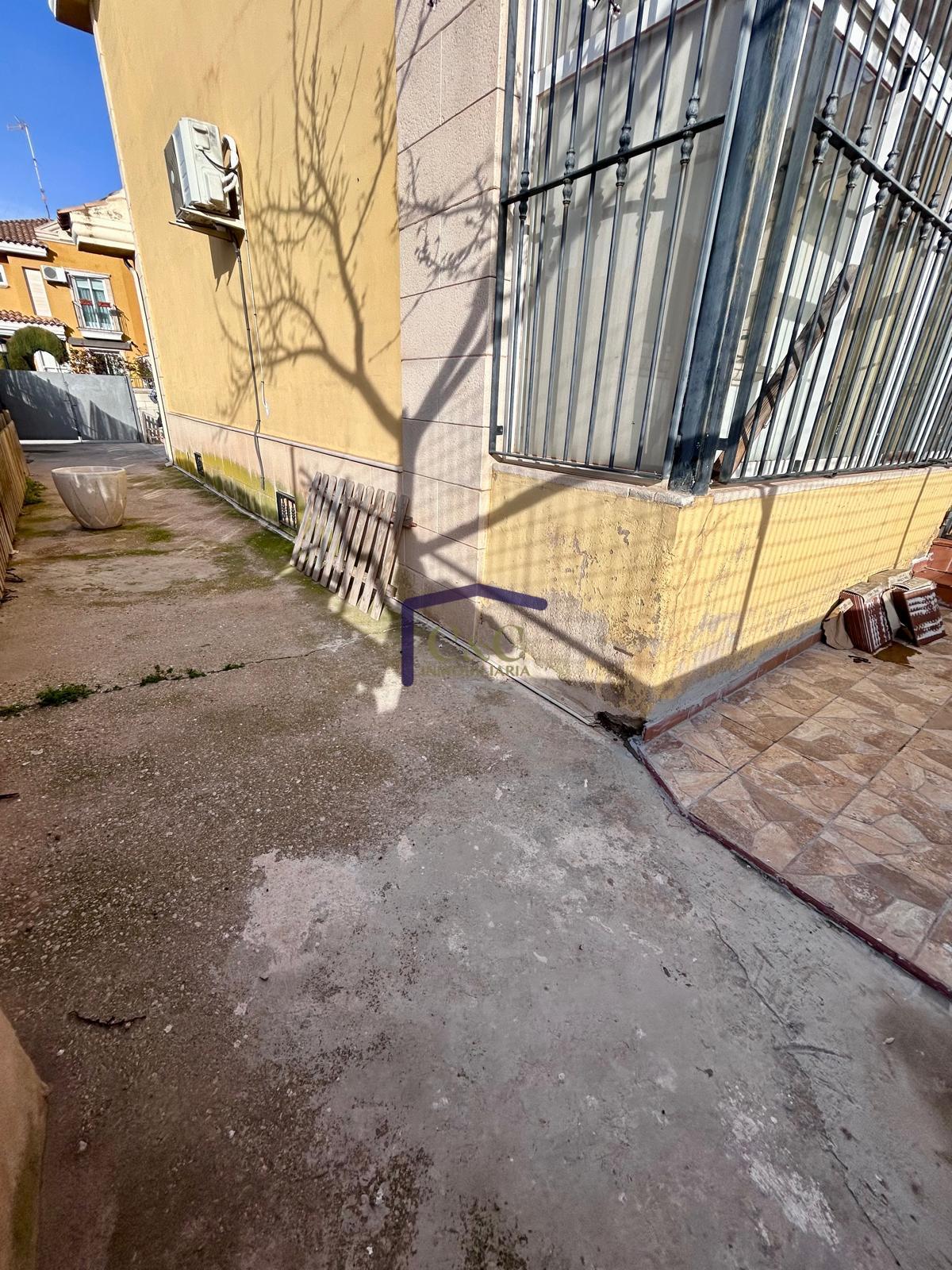 For sale of house in Manzanares