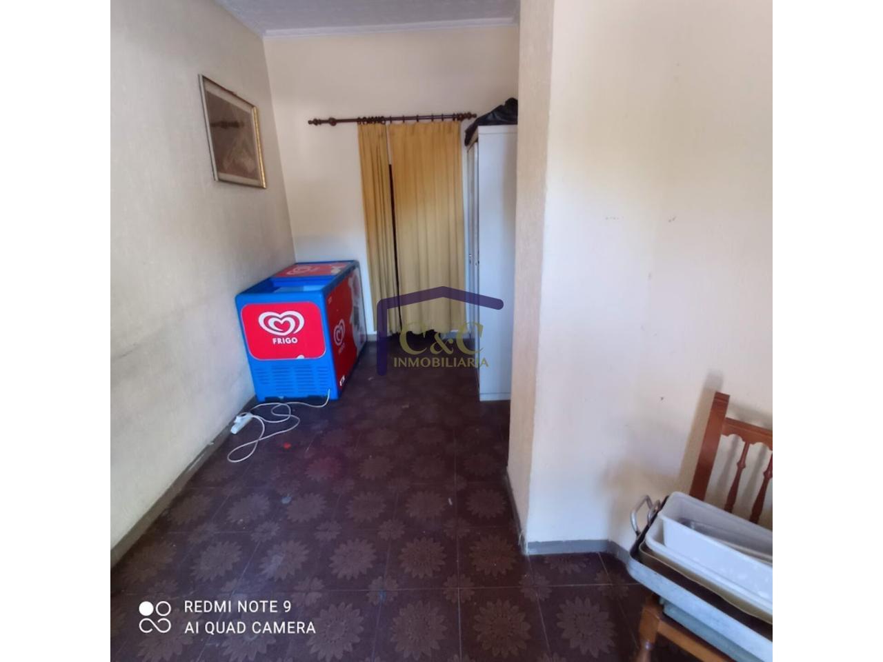 For sale of commercial in Manzanares