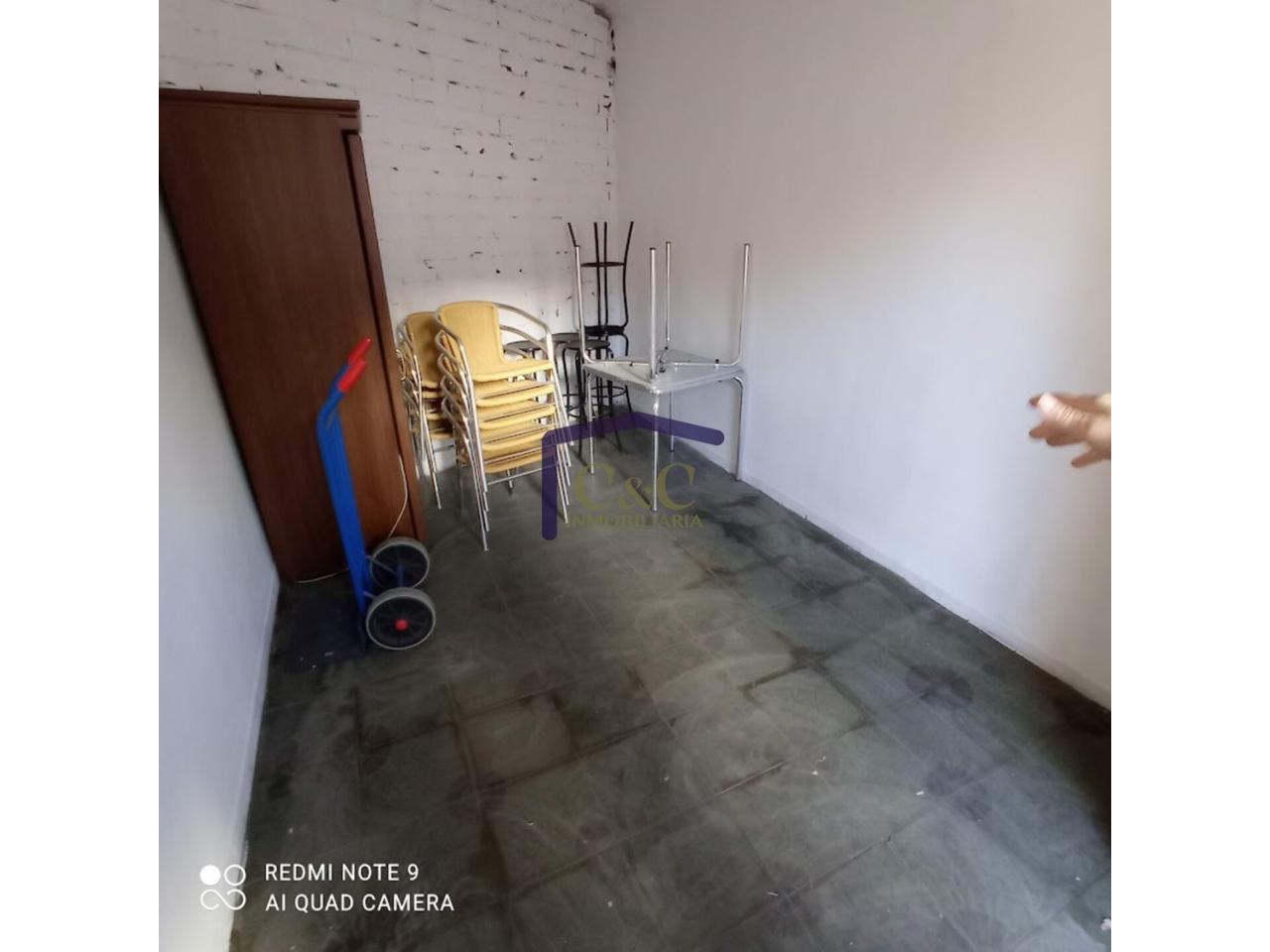 For sale of commercial in Manzanares