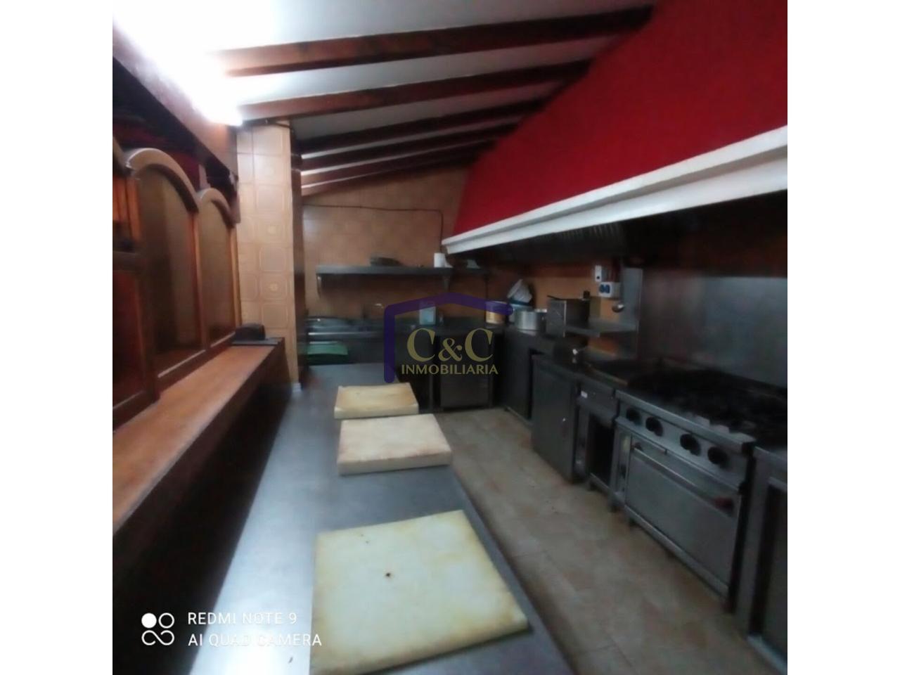 For sale of commercial in Manzanares