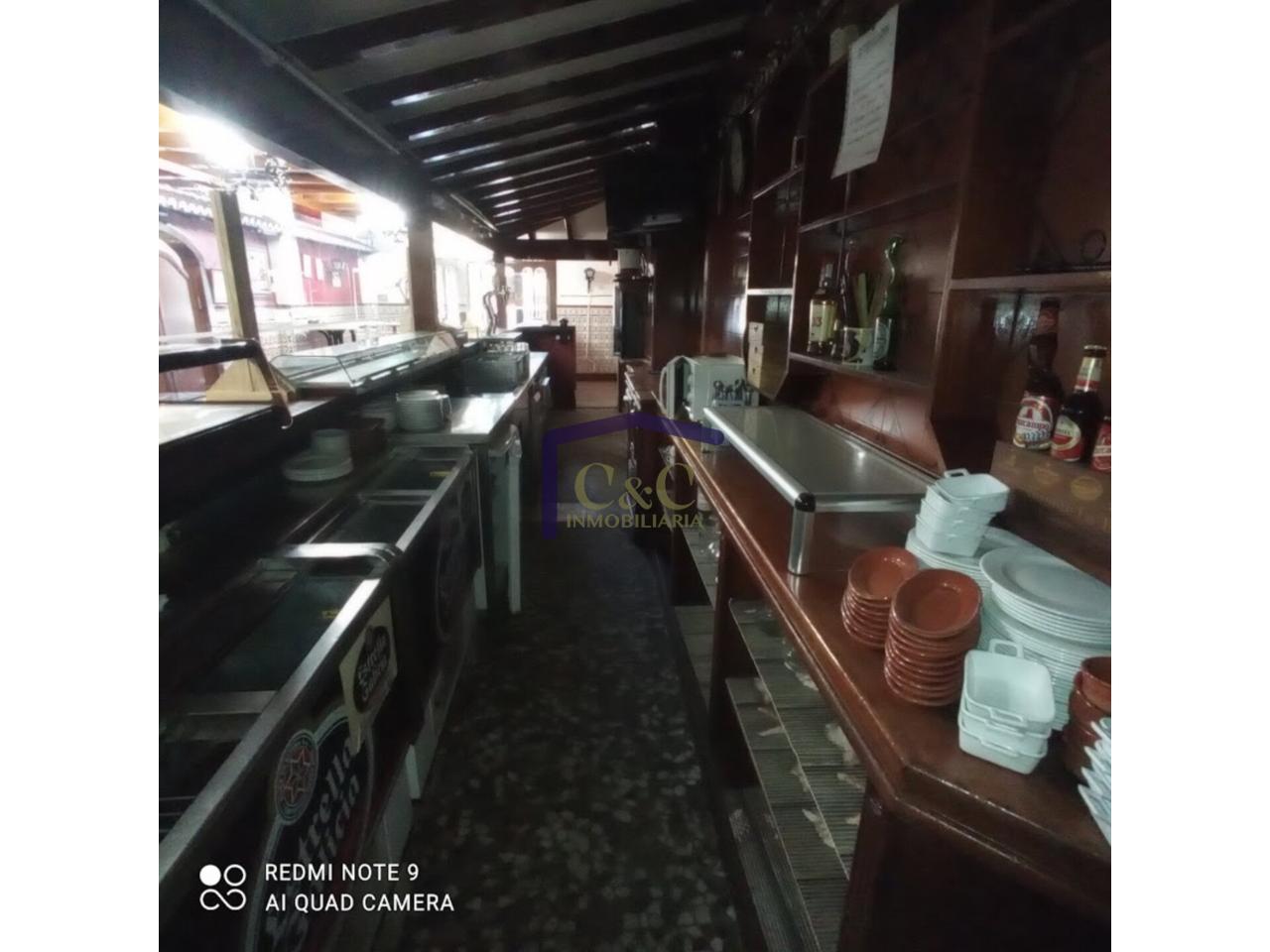 For sale of commercial in Manzanares