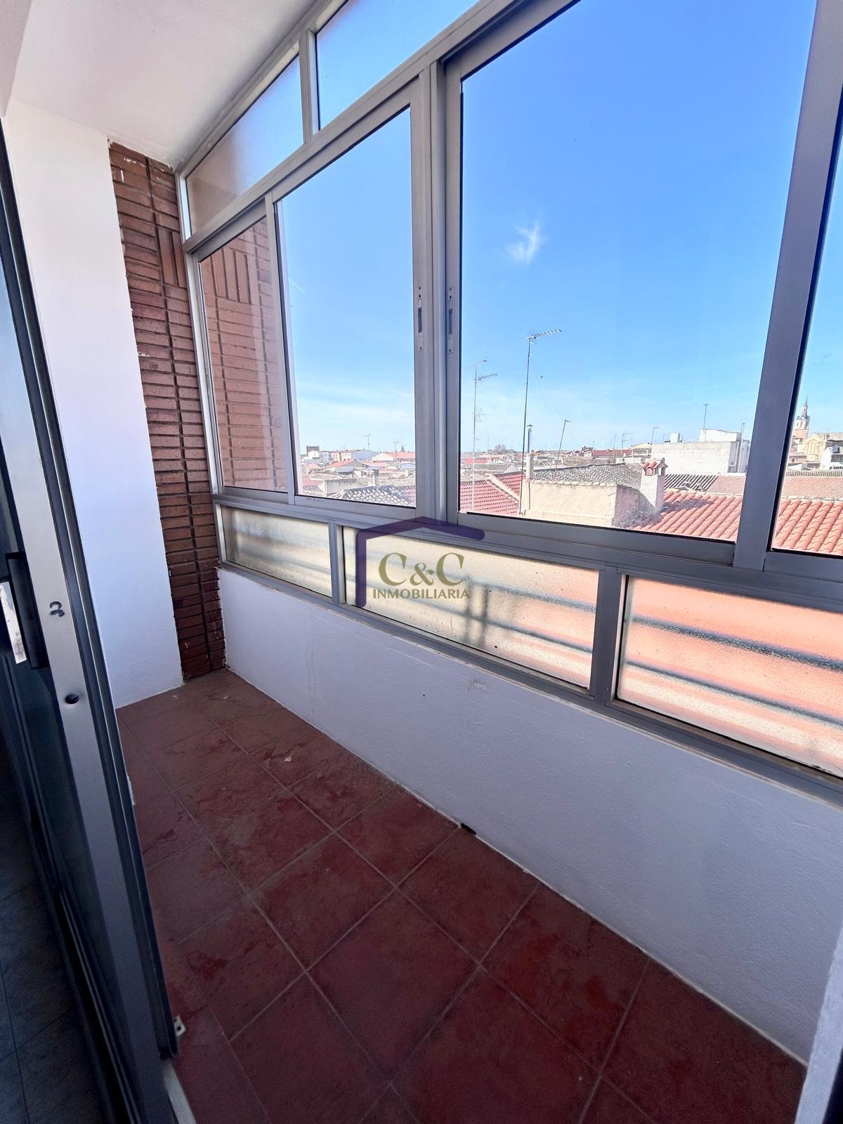 For sale of flat in Manzanares