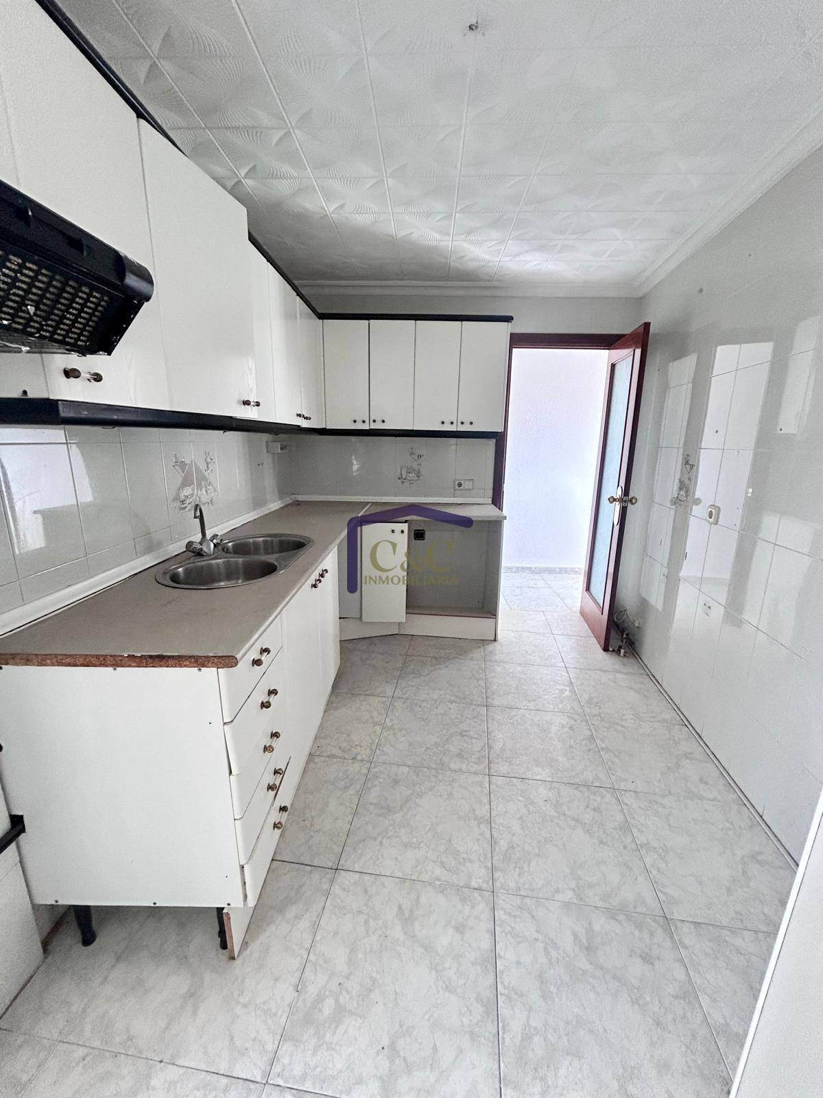 For sale of flat in Manzanares