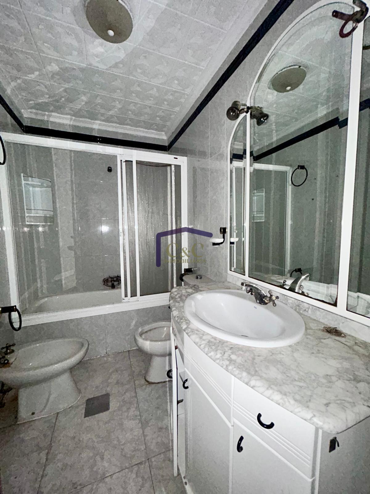 For sale of flat in Manzanares