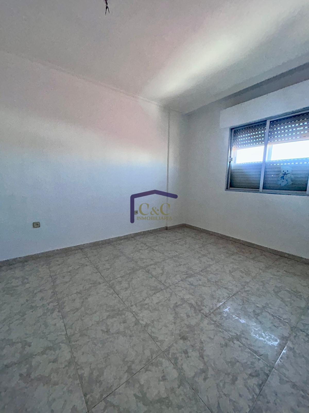 For sale of flat in Manzanares