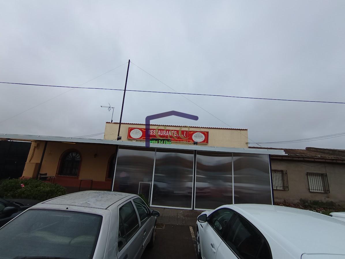 For sale of building in Bolaños de Calatrava