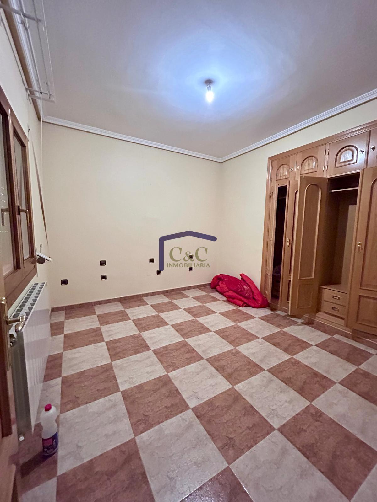 For sale of house in Manzanares