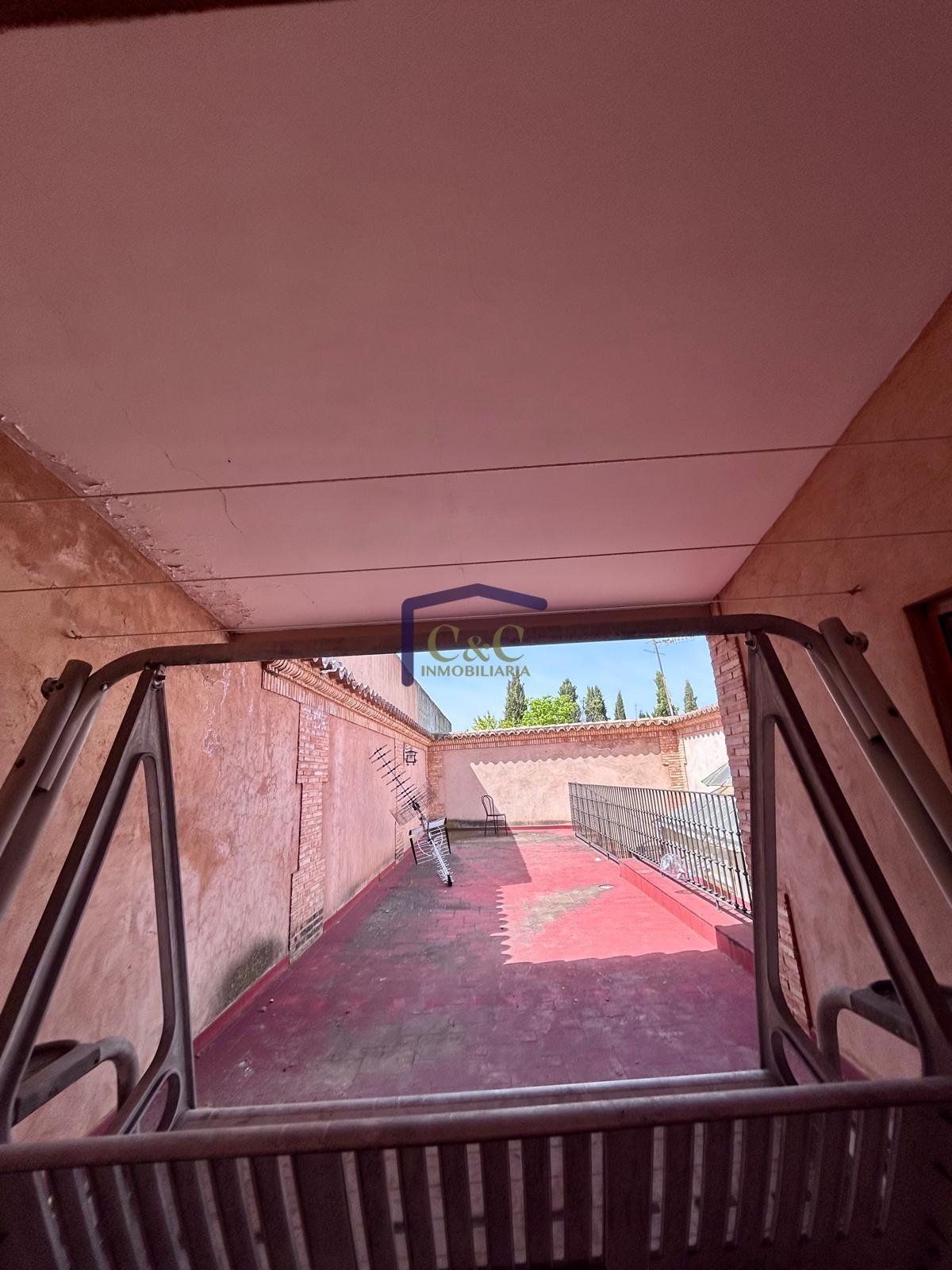 For sale of house in Manzanares
