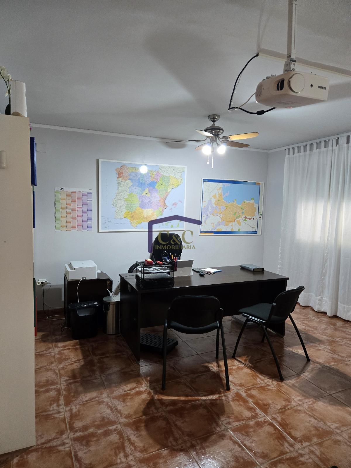For sale of house in Manzanares