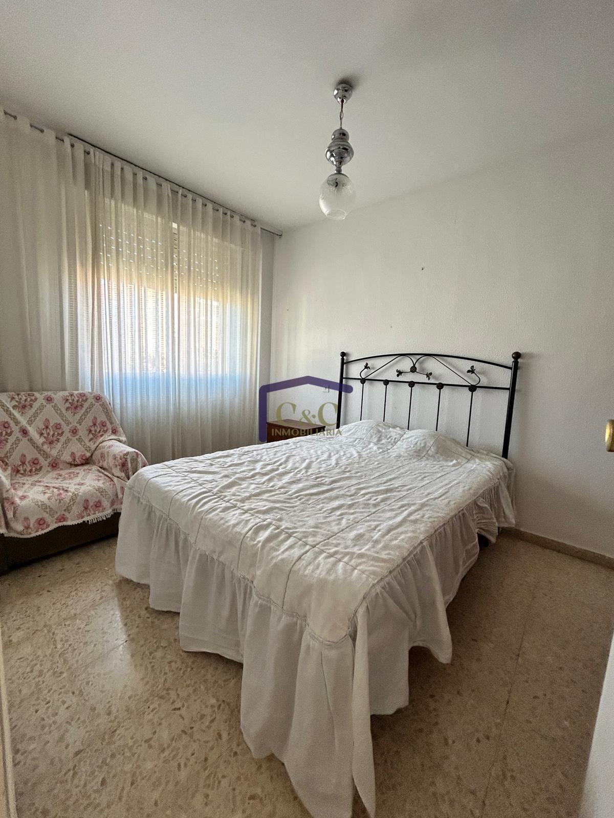 For sale of flat in Manzanares
