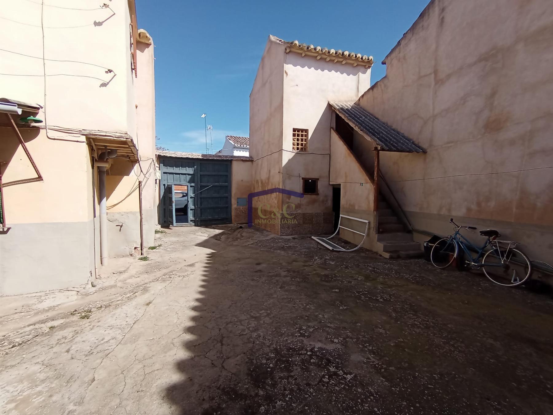 Venta de casa en Manzanares