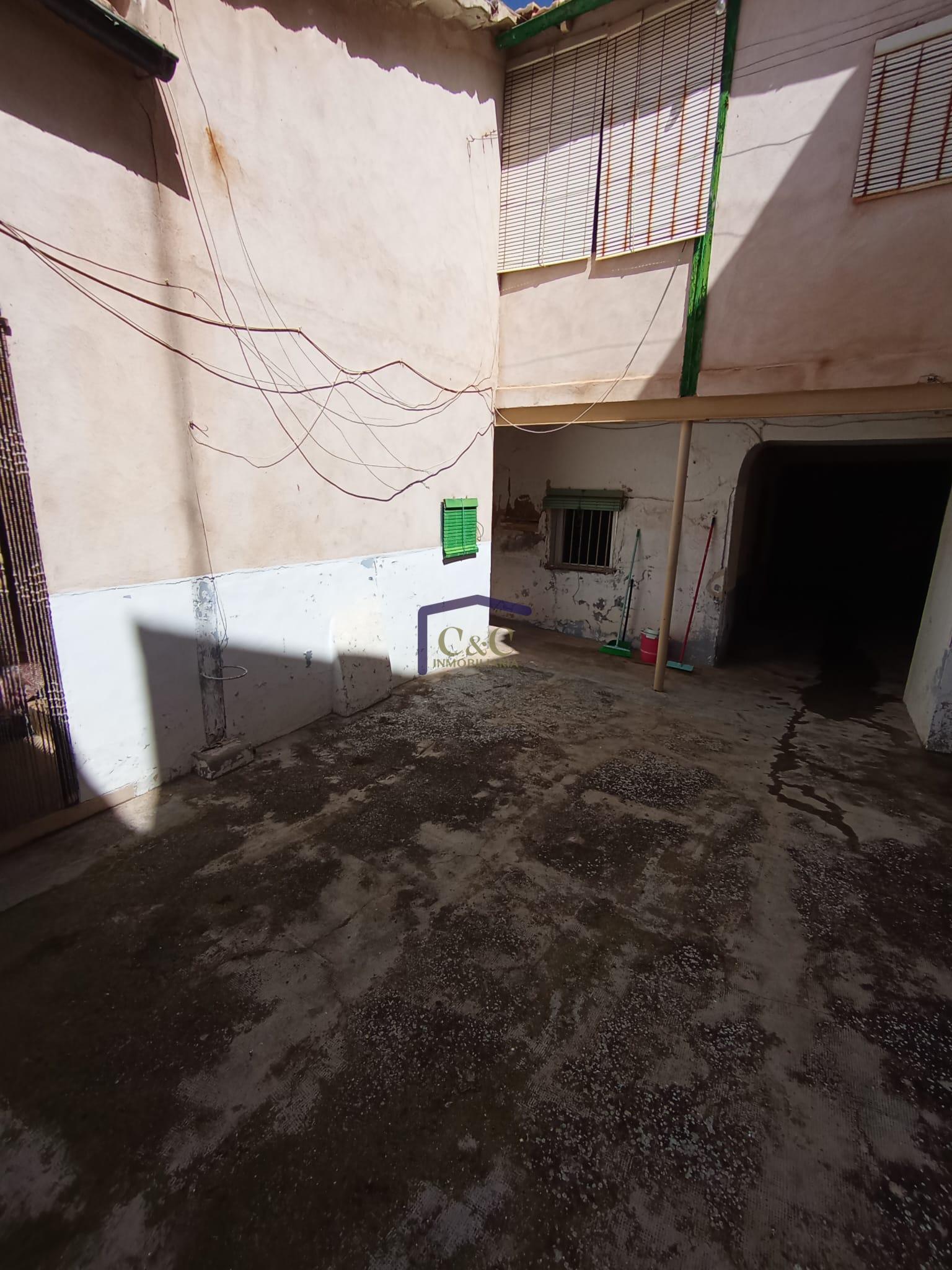 Venta de casa en Manzanares