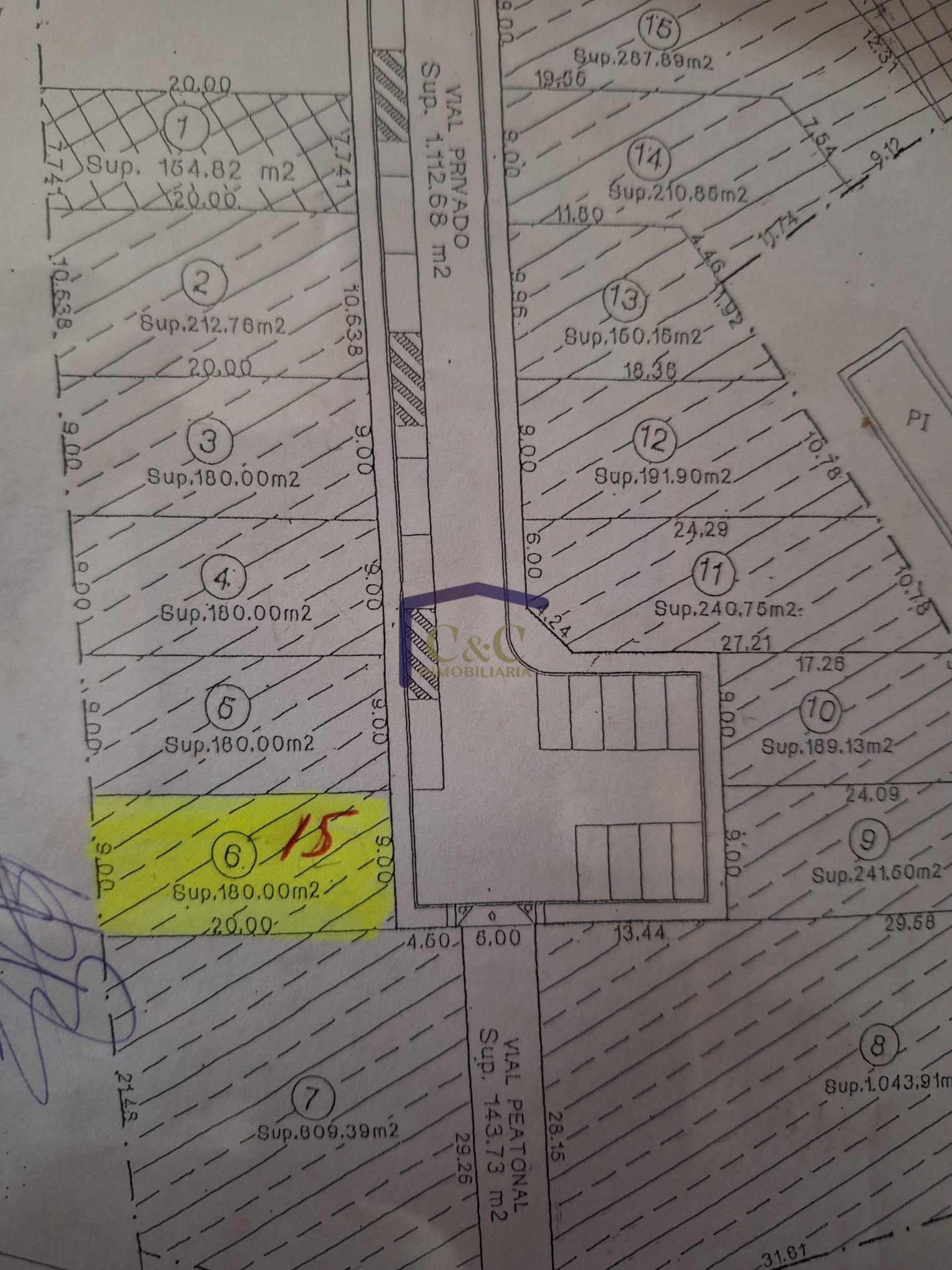 For sale of land in Manzanares