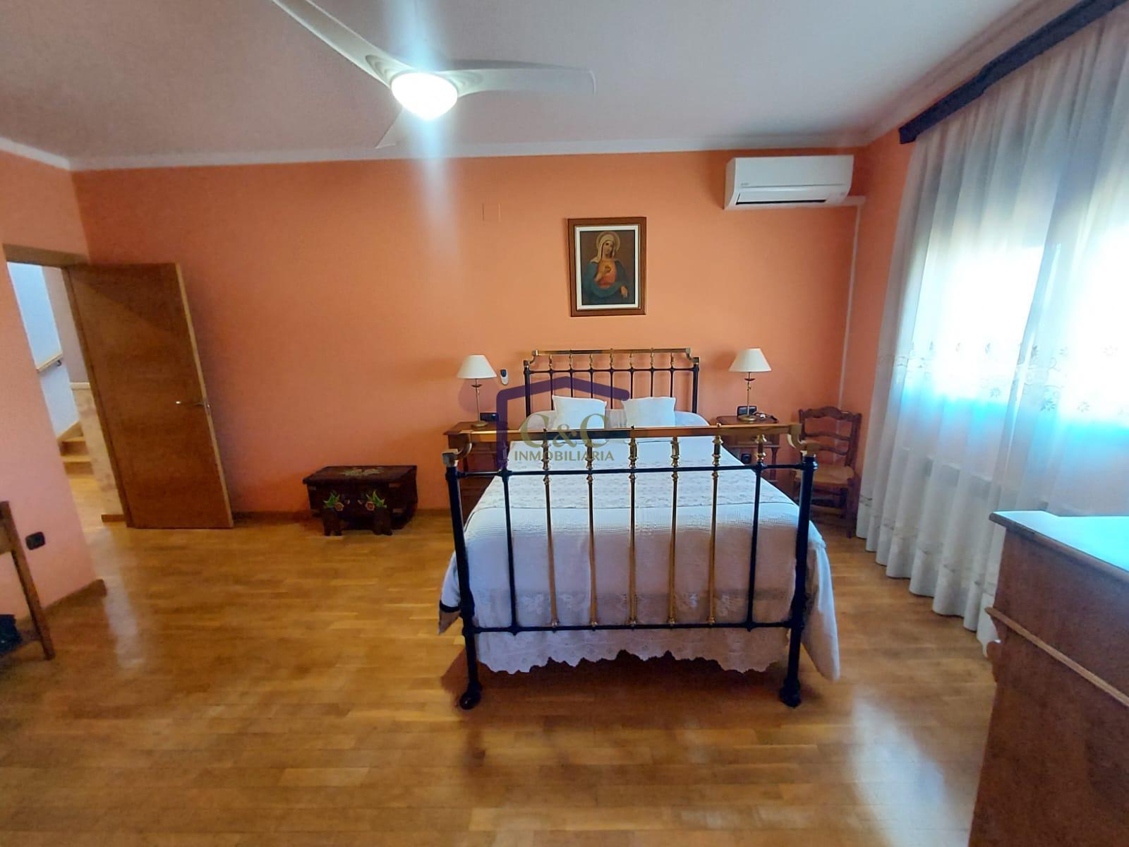 Venta de casa en Valdepeñas