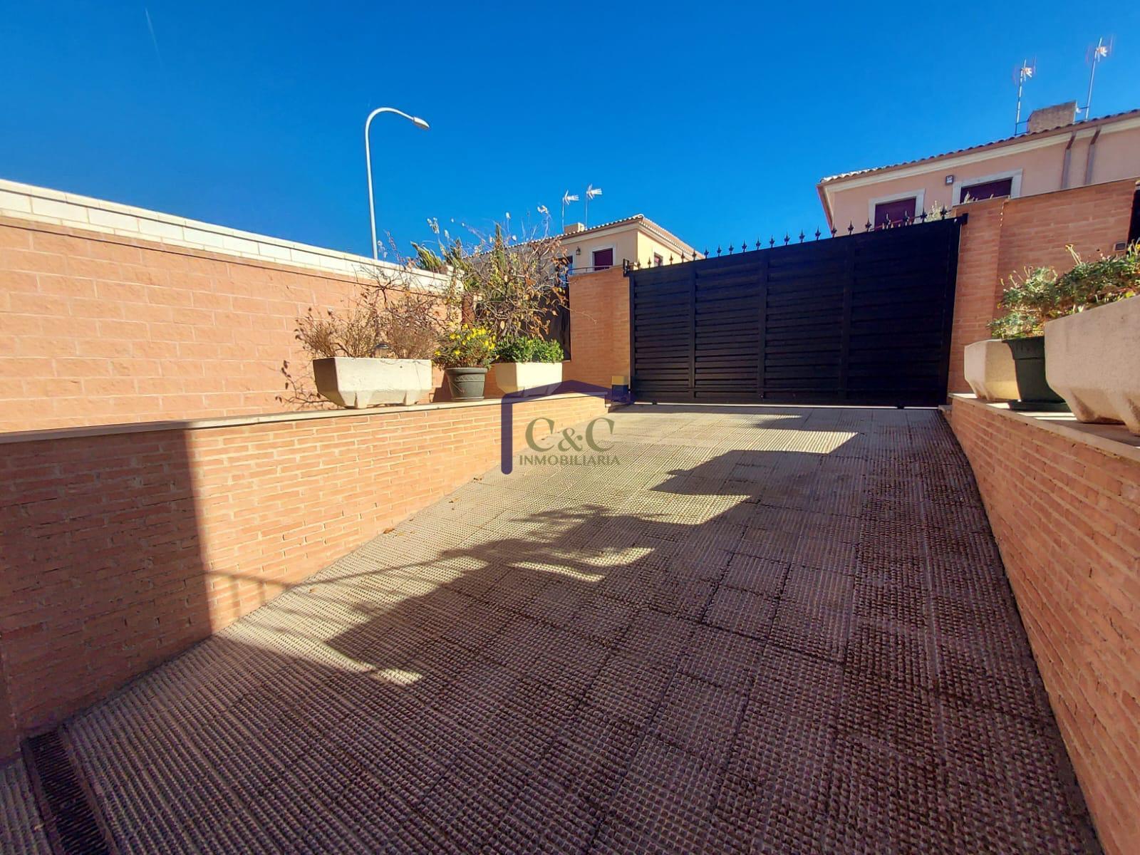 Venta de casa en Valdepeñas
