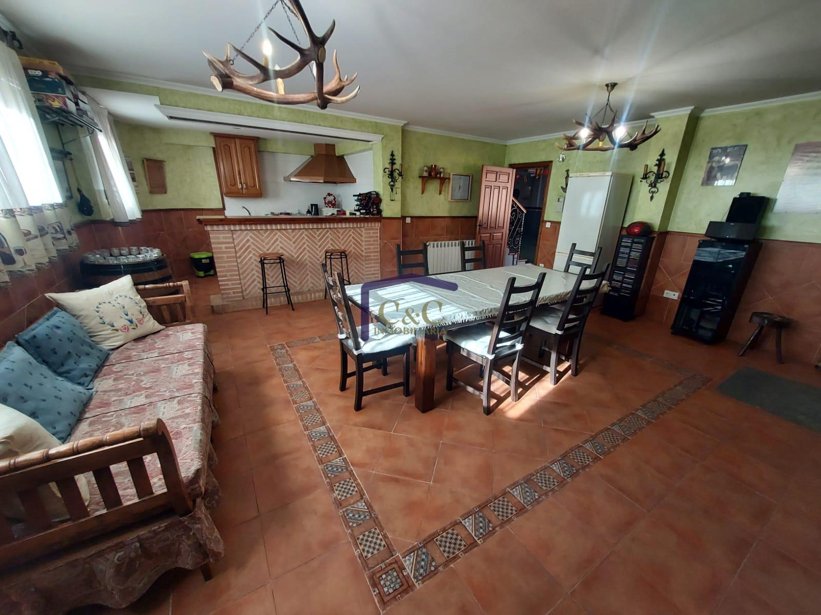 Venta de casa en Valdepeñas