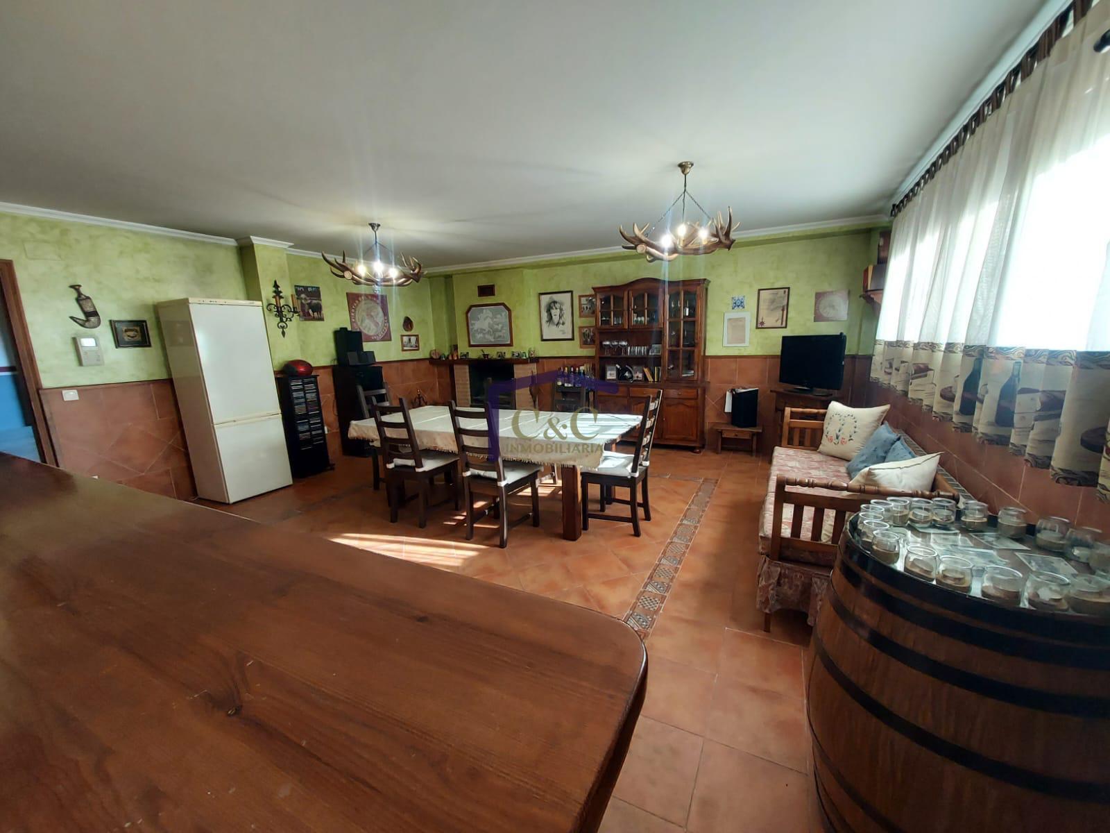 Venta de casa en Valdepeñas