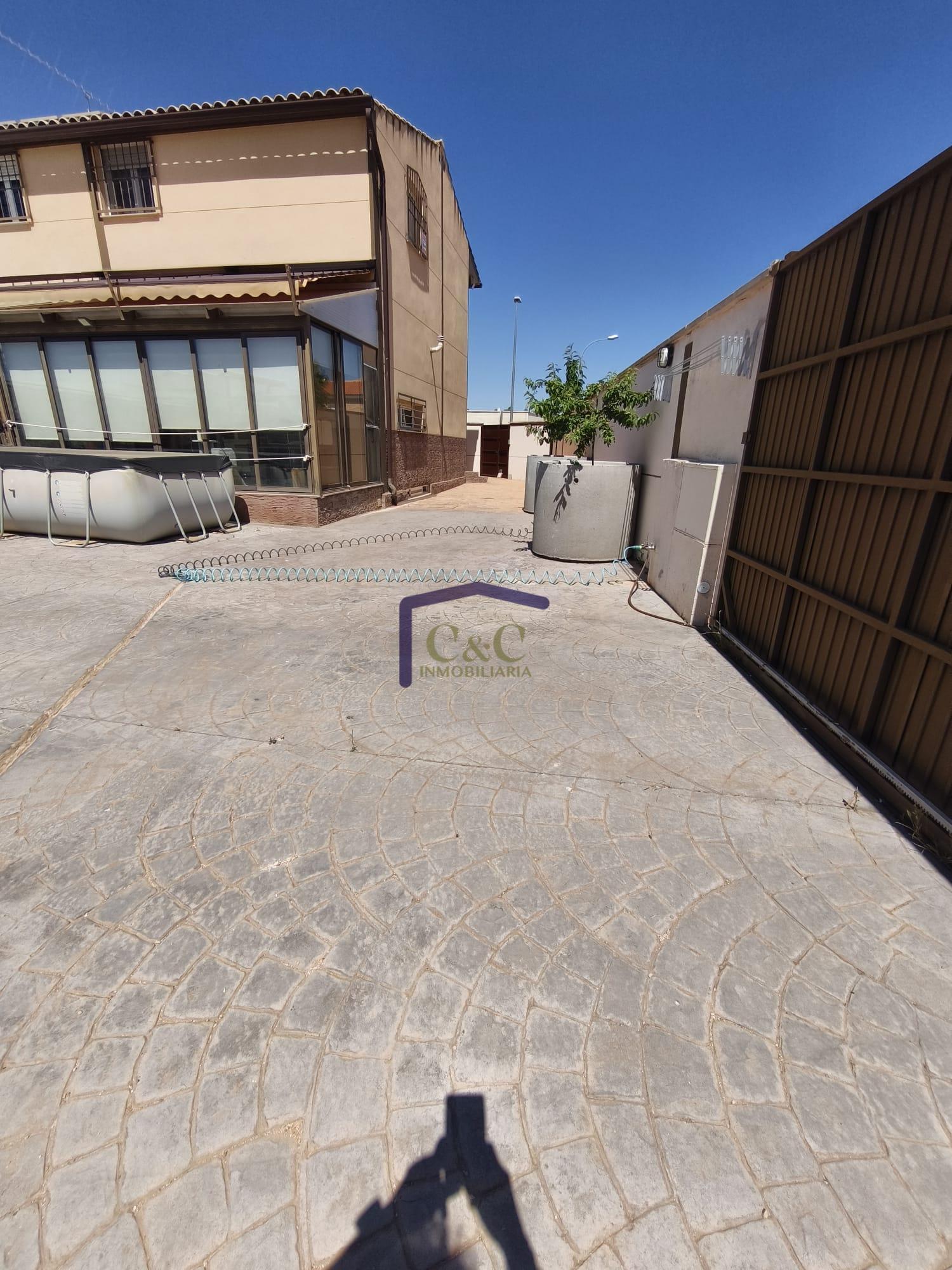 Venta de casa en Manzanares