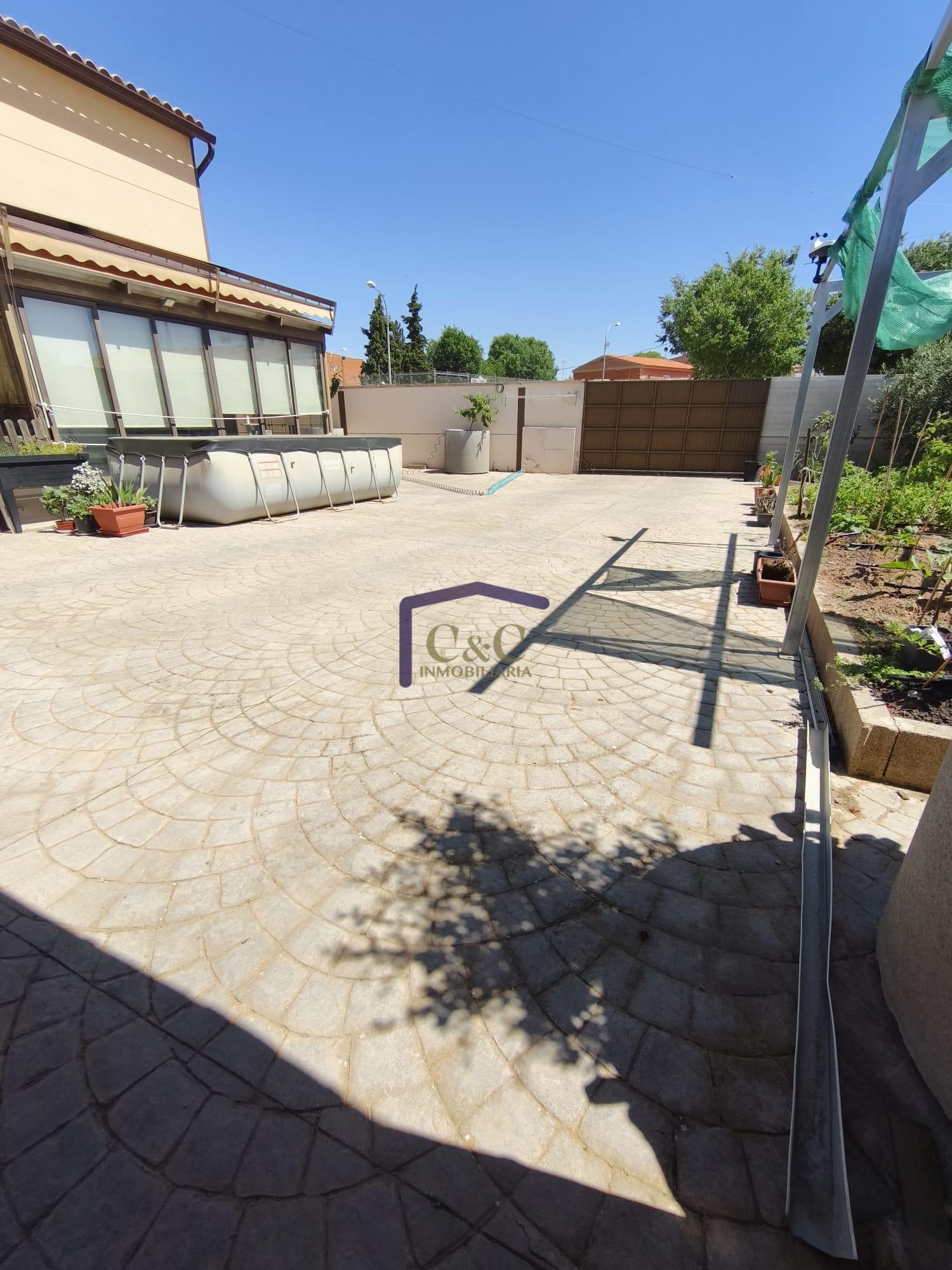 Venta de casa en Manzanares