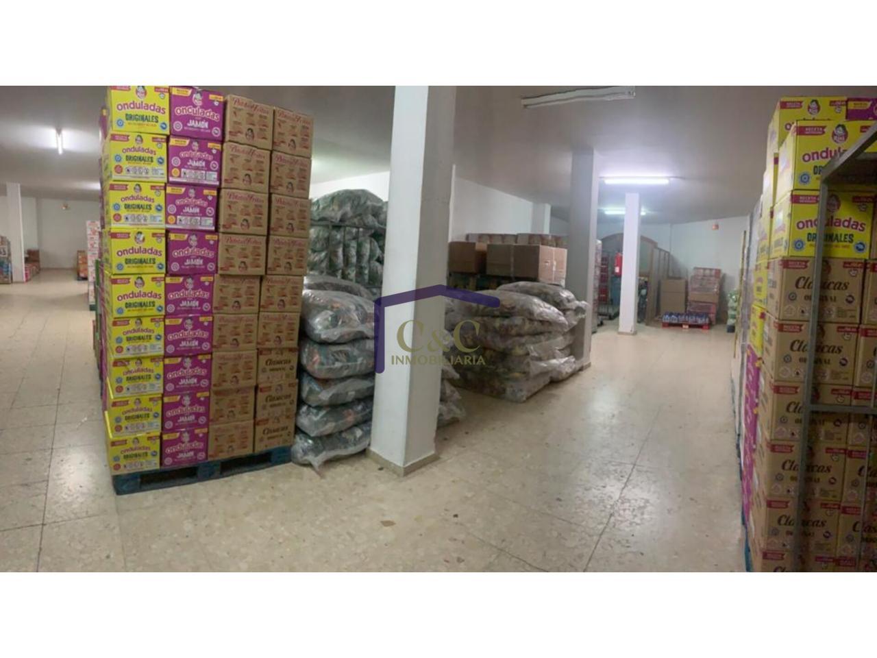 Venta de local comercial en Manzanares