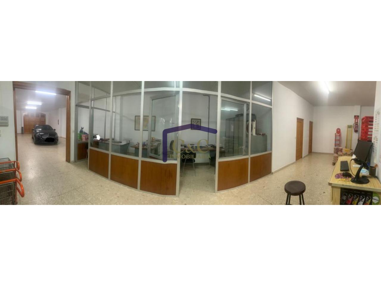 Venta de local comercial en Manzanares