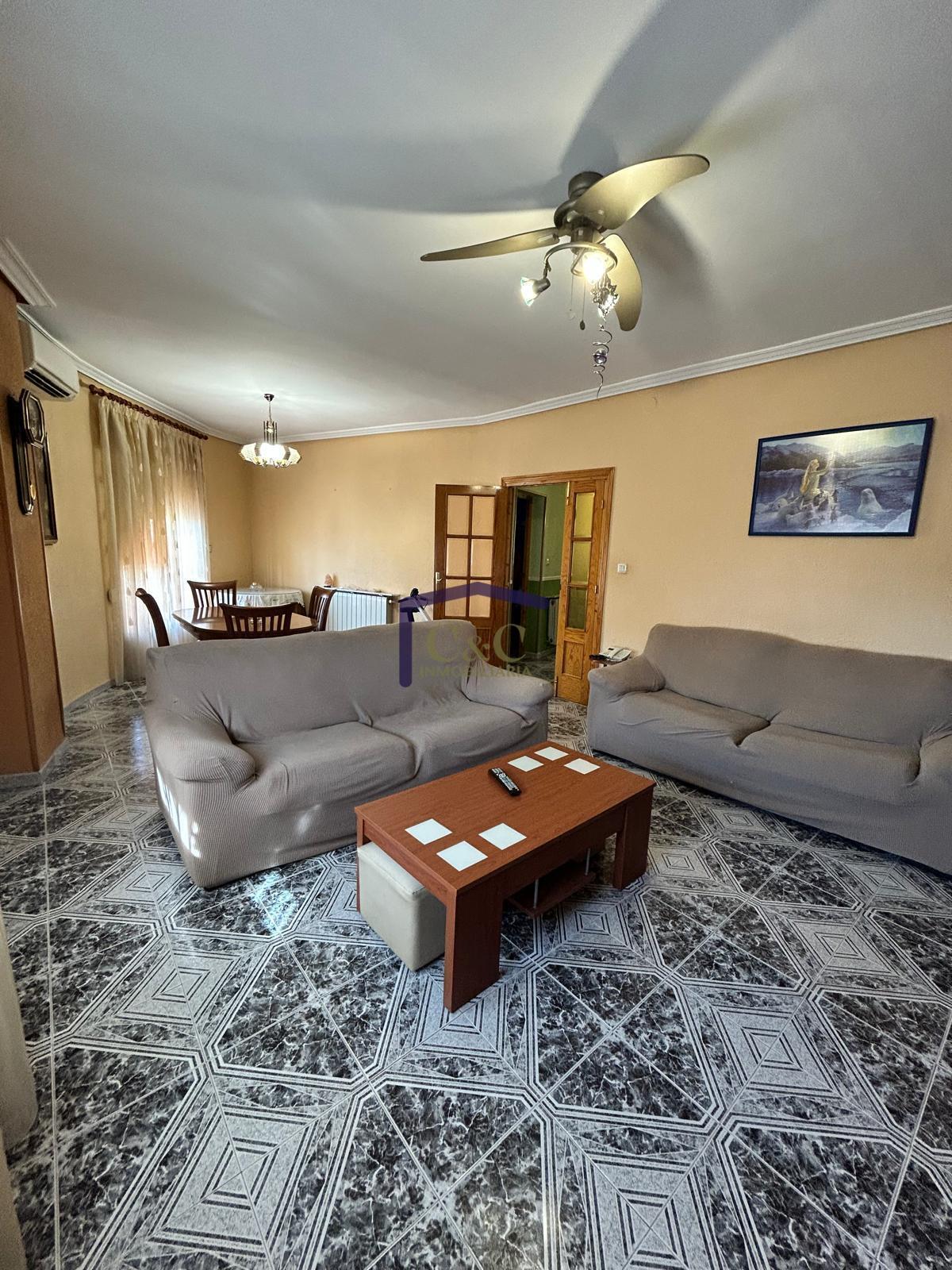 Venta de casa en Manzanares