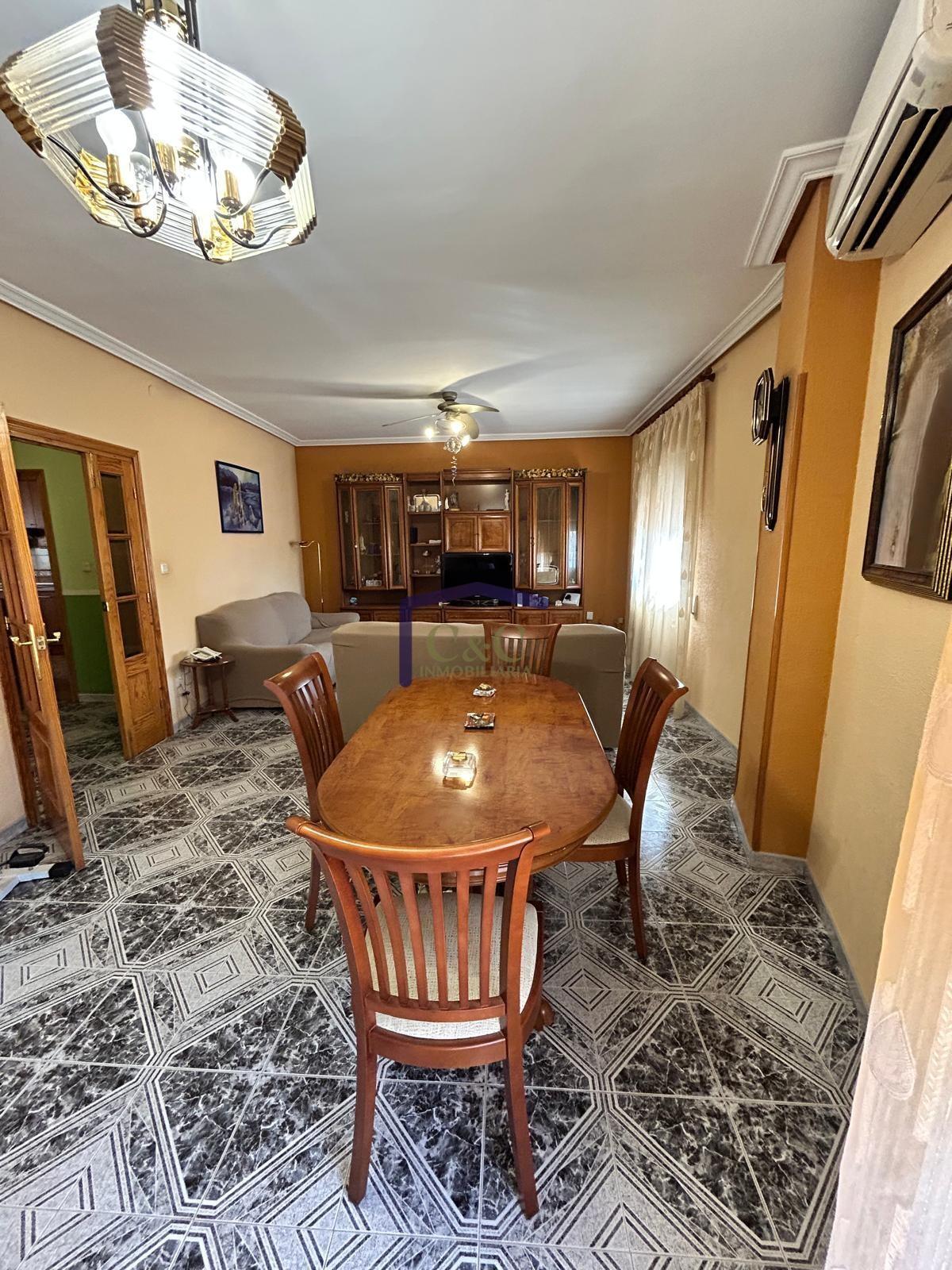 Venta de casa en Manzanares