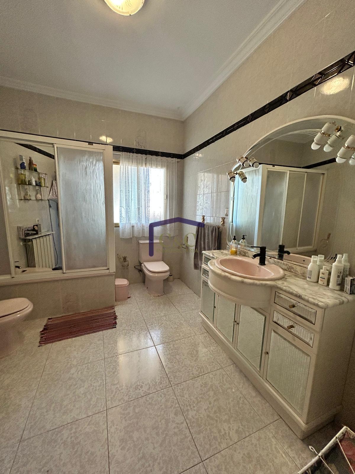Venta de casa en Manzanares