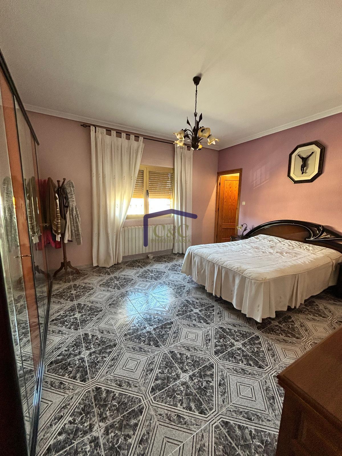 Venta de casa en Manzanares
