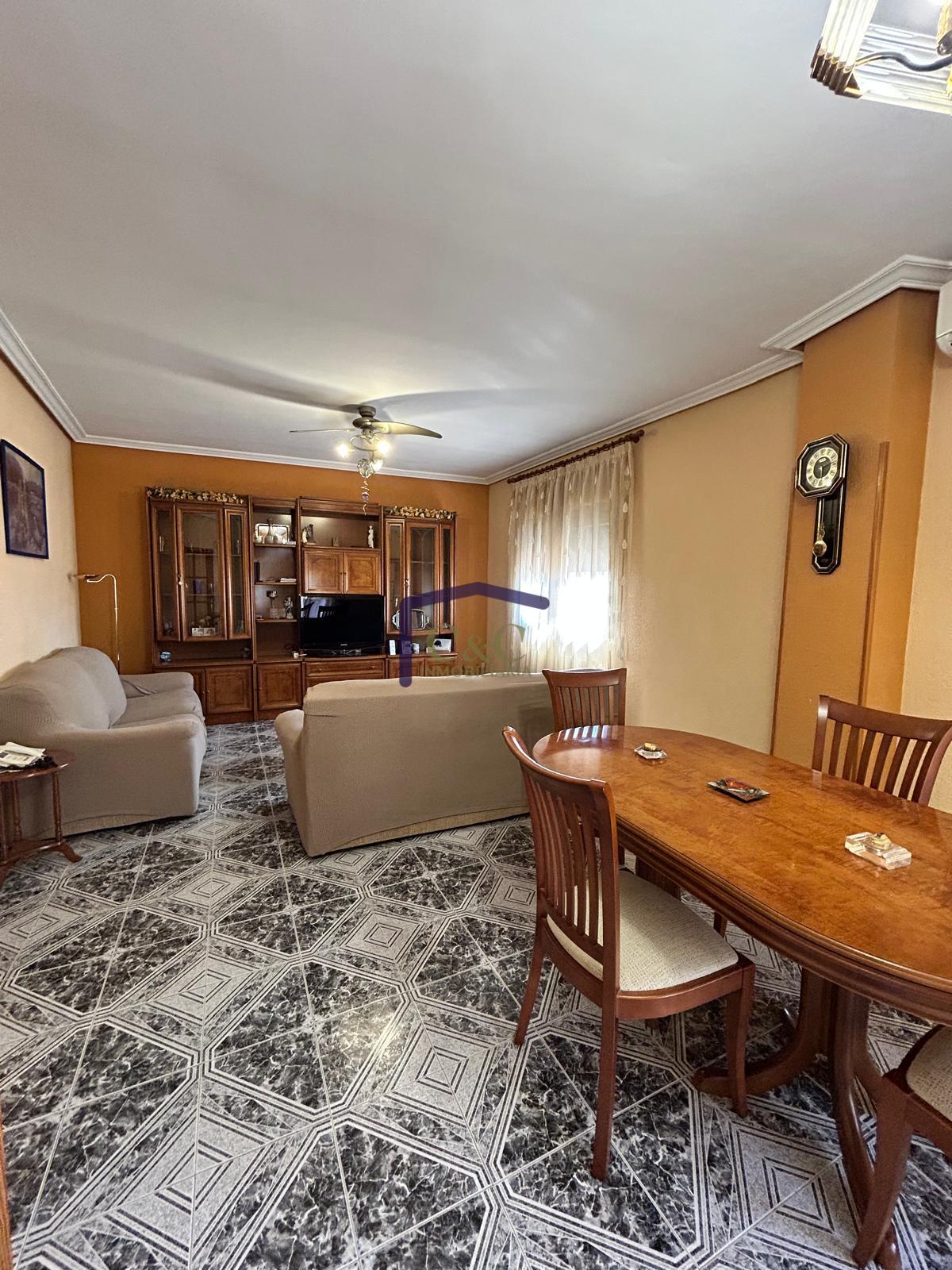 Venta de casa en Manzanares