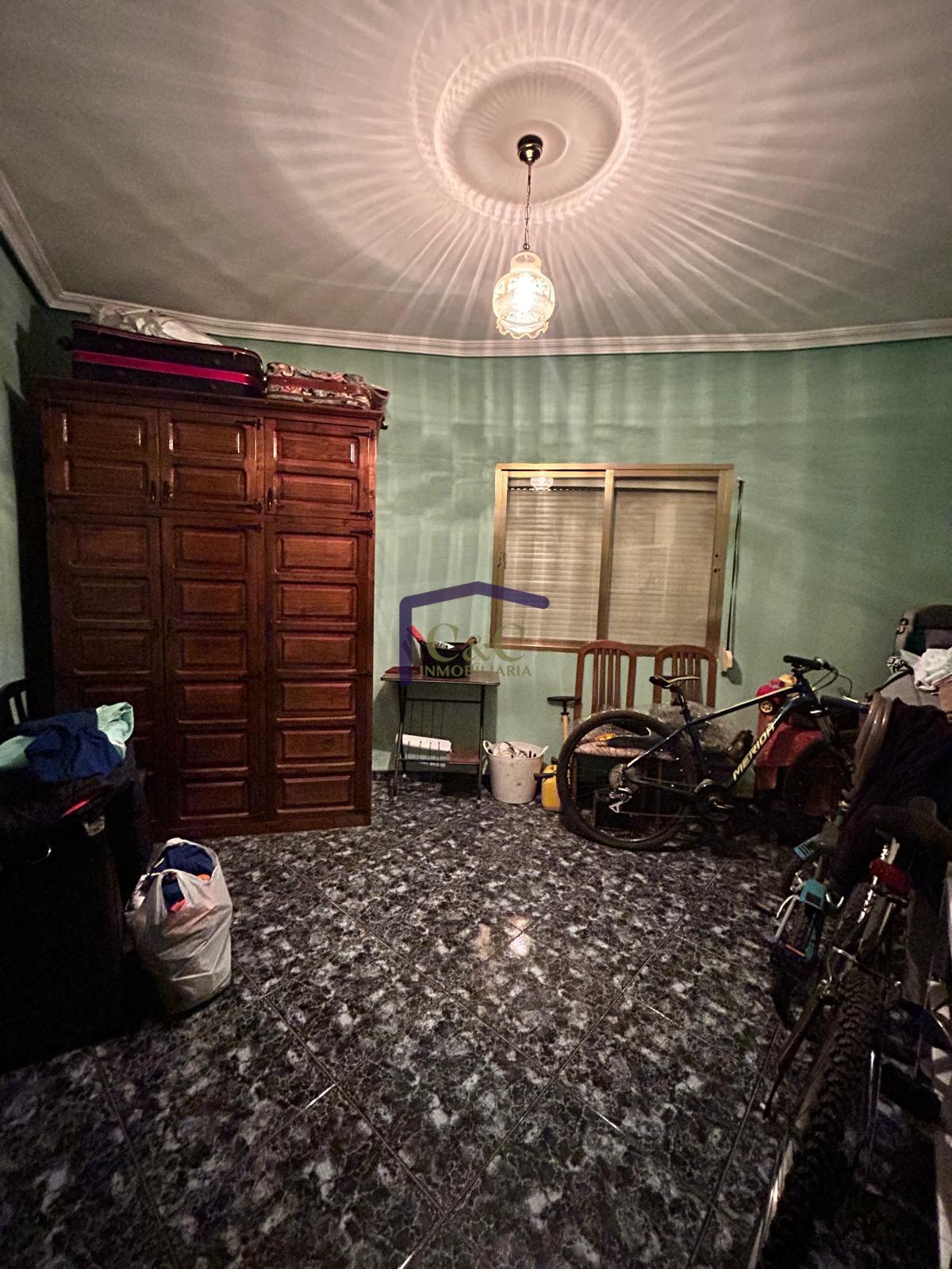 Venta de casa en Manzanares