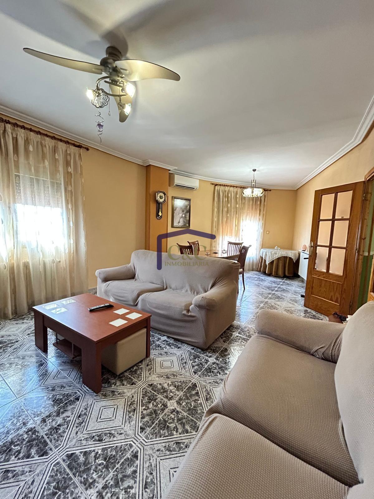 Venta de casa en Manzanares