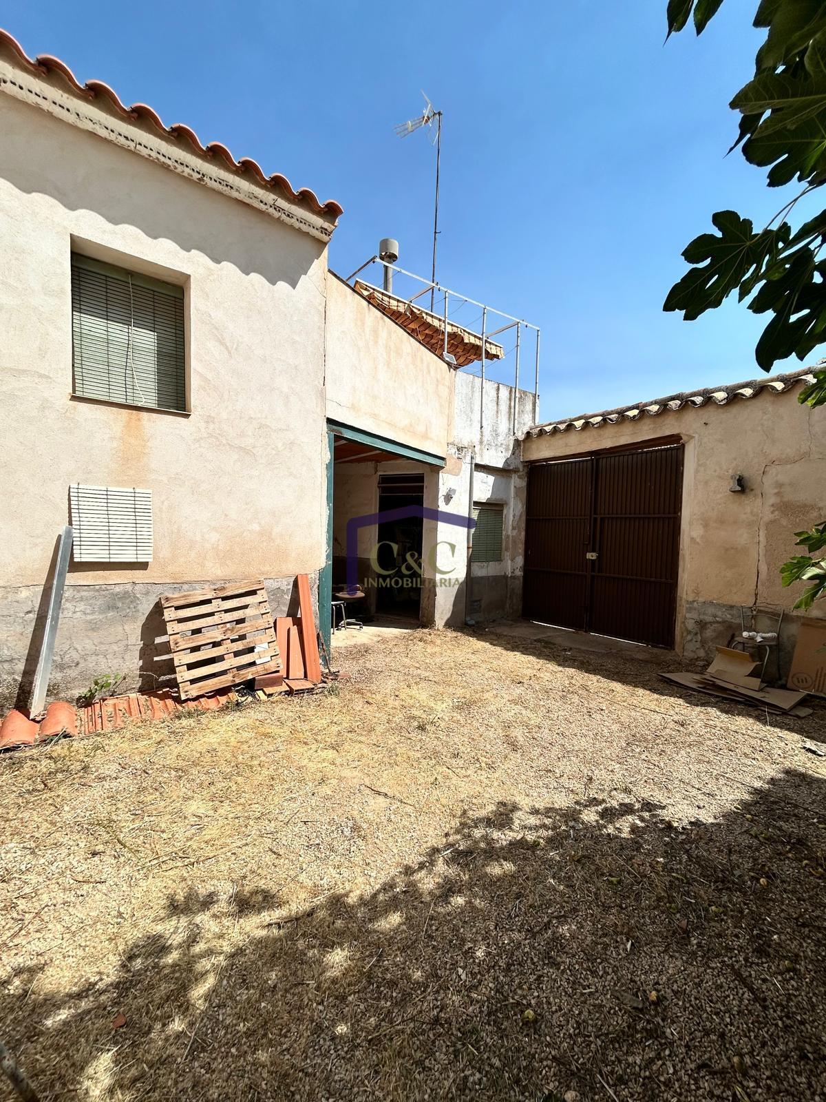 Venta de casa en Manzanares