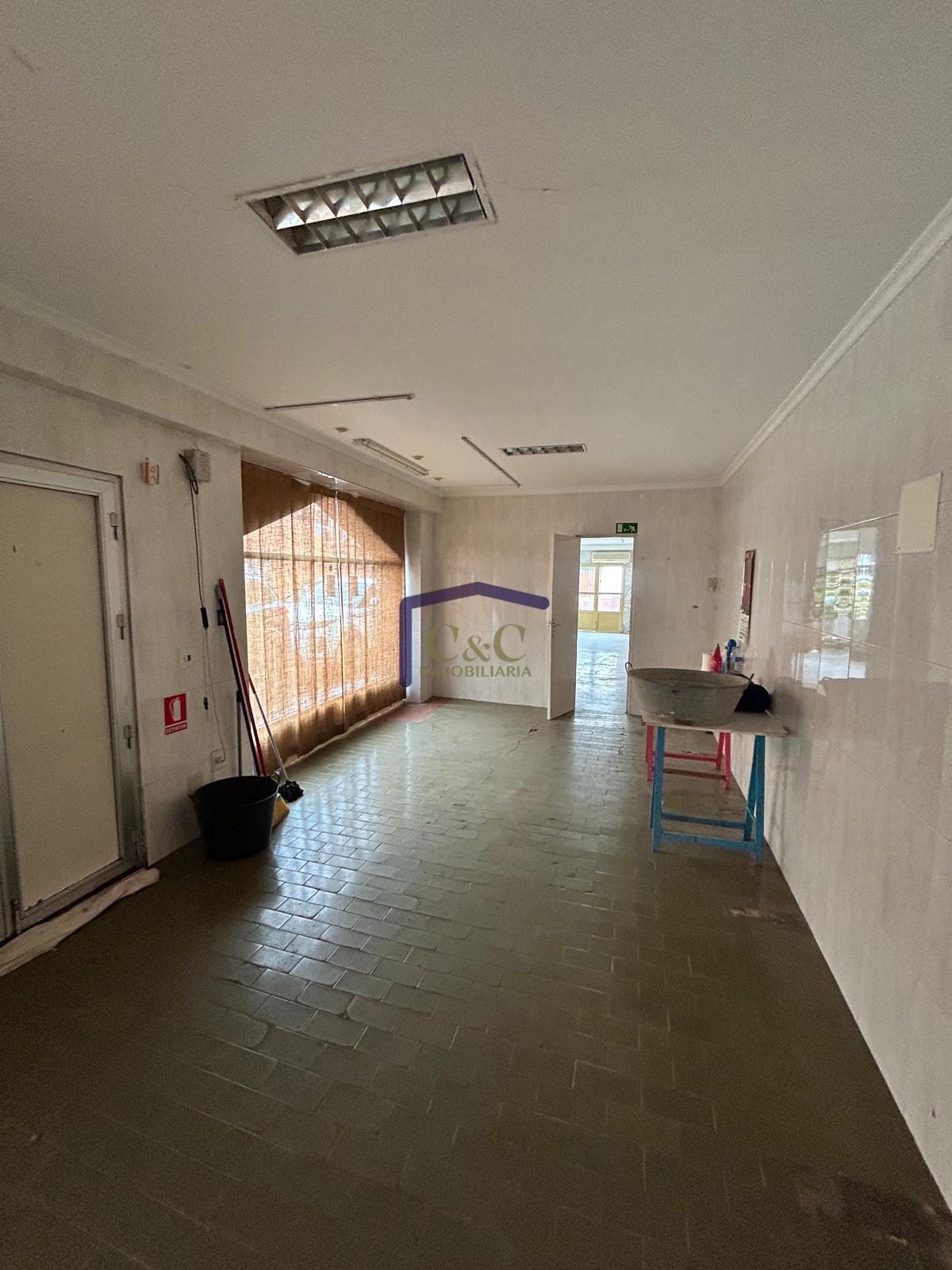 Venta de local en Manzanares
