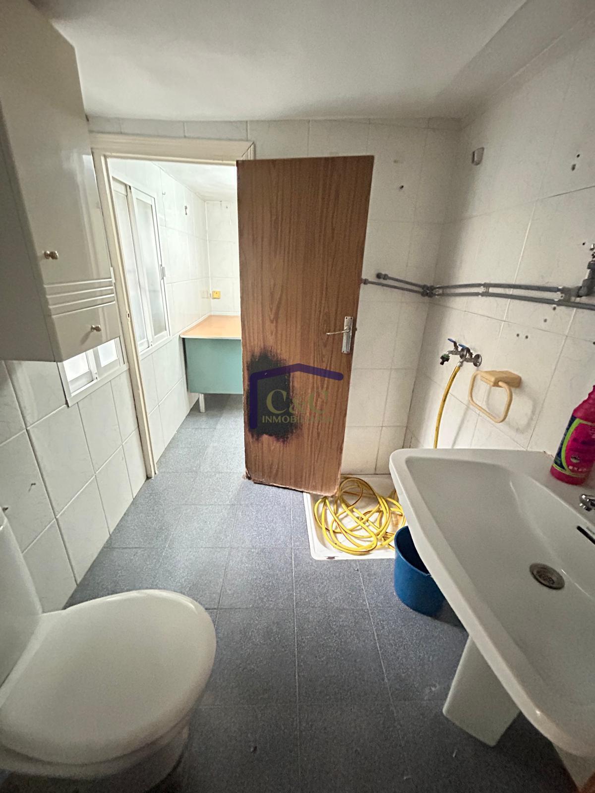 Venta de local en Manzanares