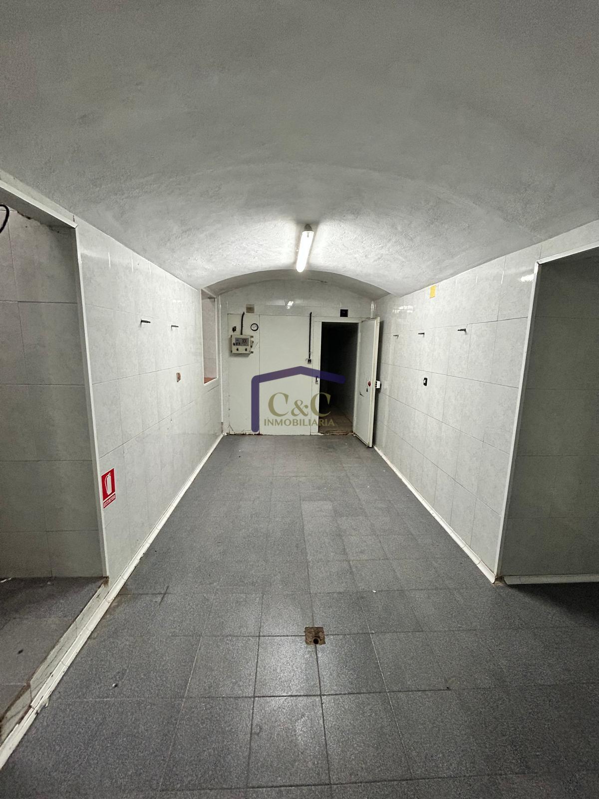Venta de local en Manzanares
