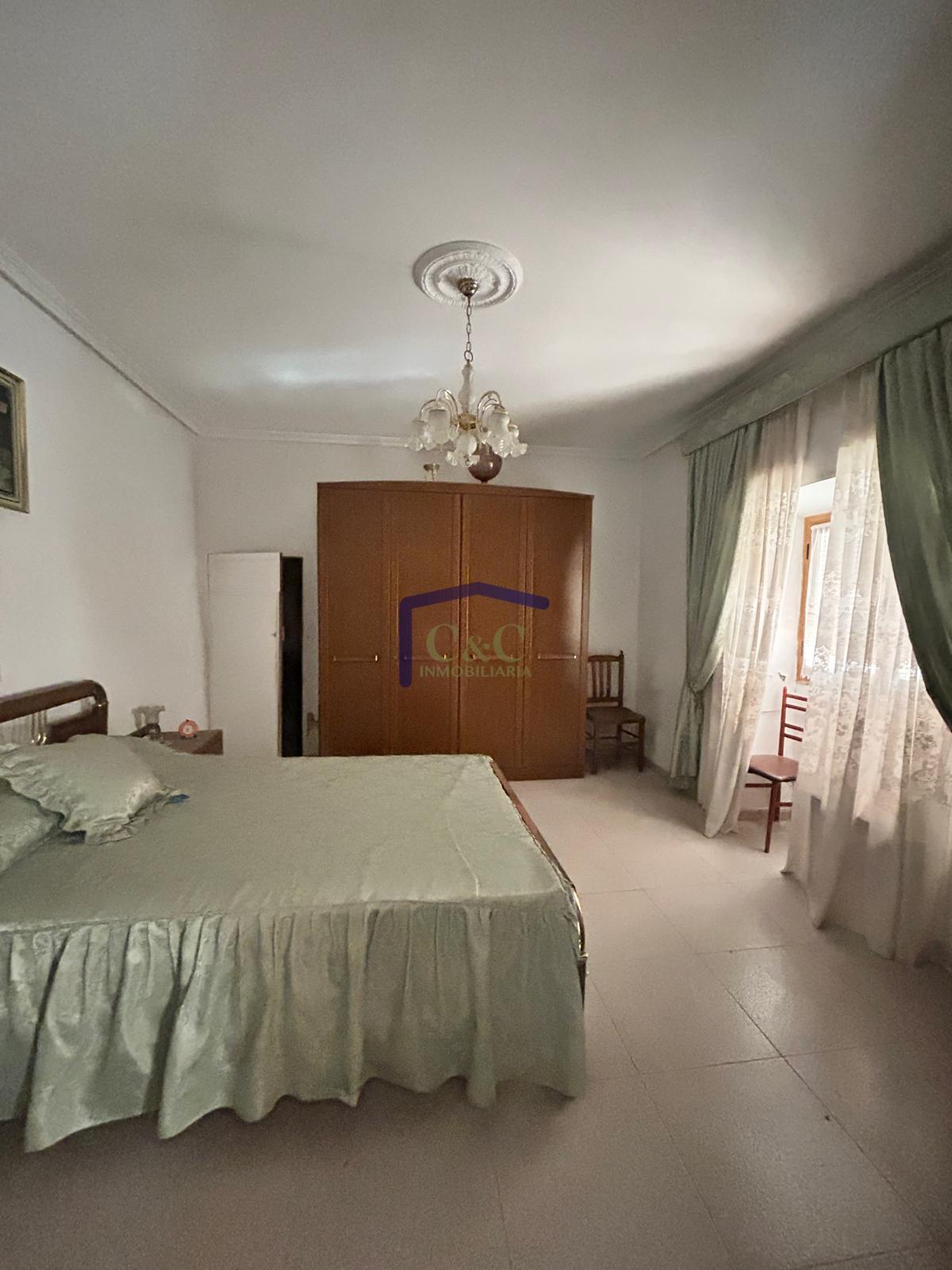 Venta de casa en Manzanares