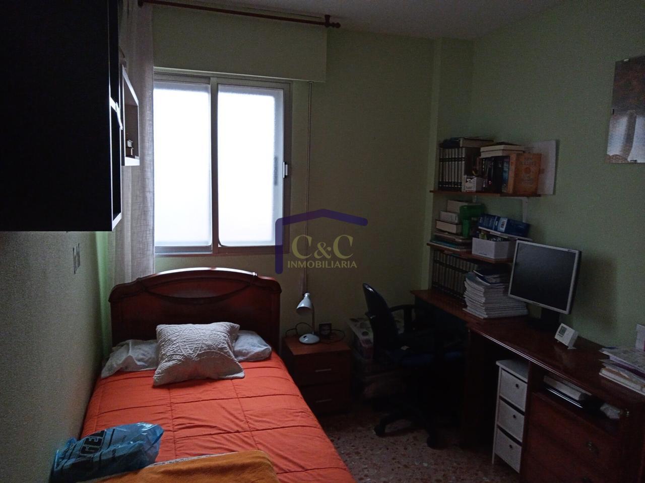 For sale of flat in Manzanares